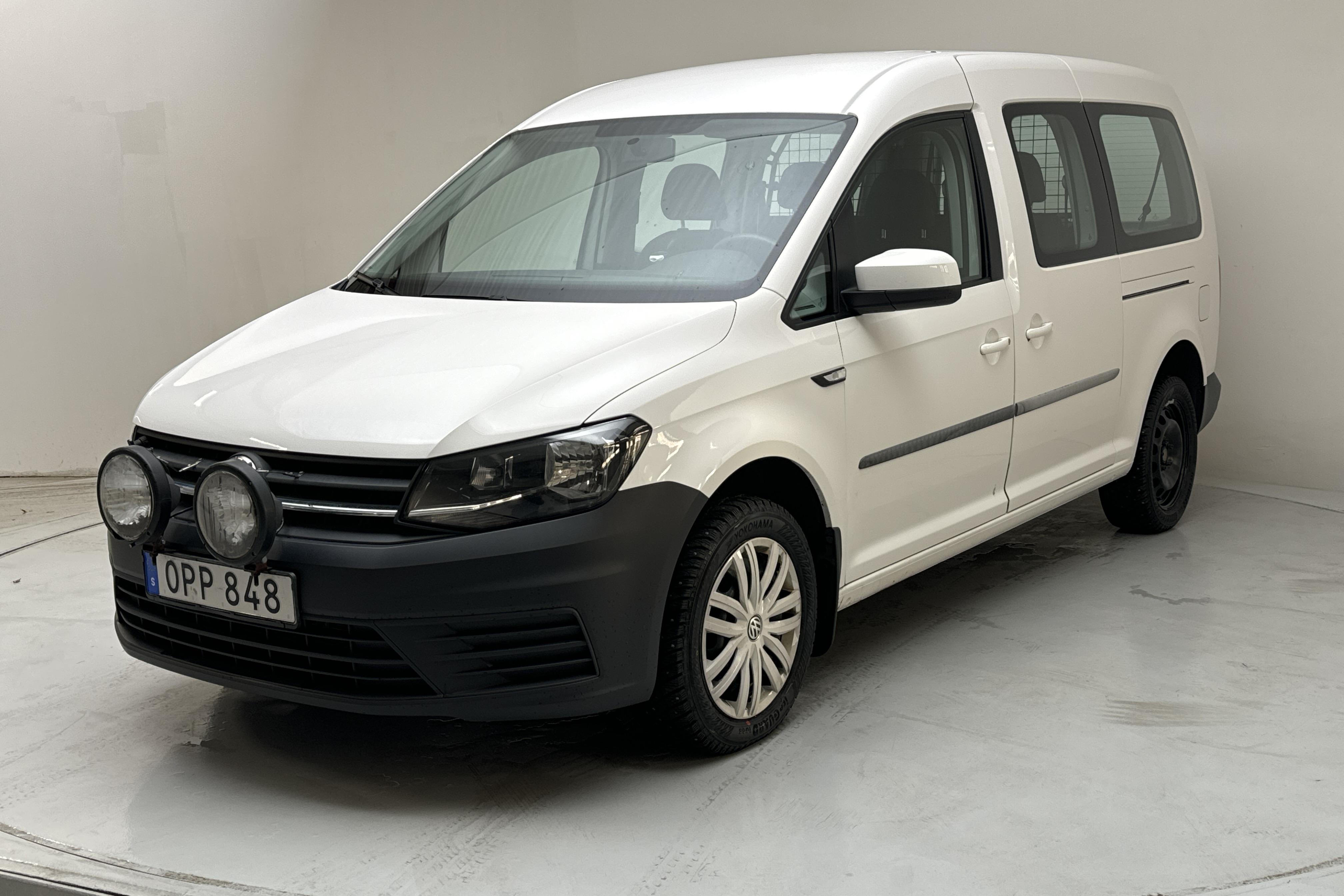 VW Caddy Maxi Life 2.0 TDI (102hk) - 14 657 mil - Automat - vit - 2019