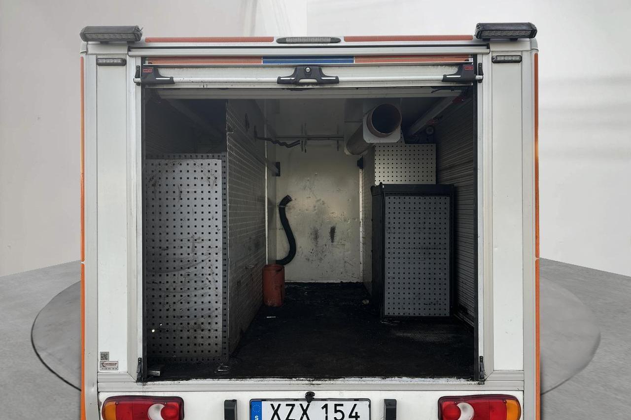 VW Crafter 35 2.0 TDI Chassi (177hk) - 150 740 km - Manualna - biały - 2018