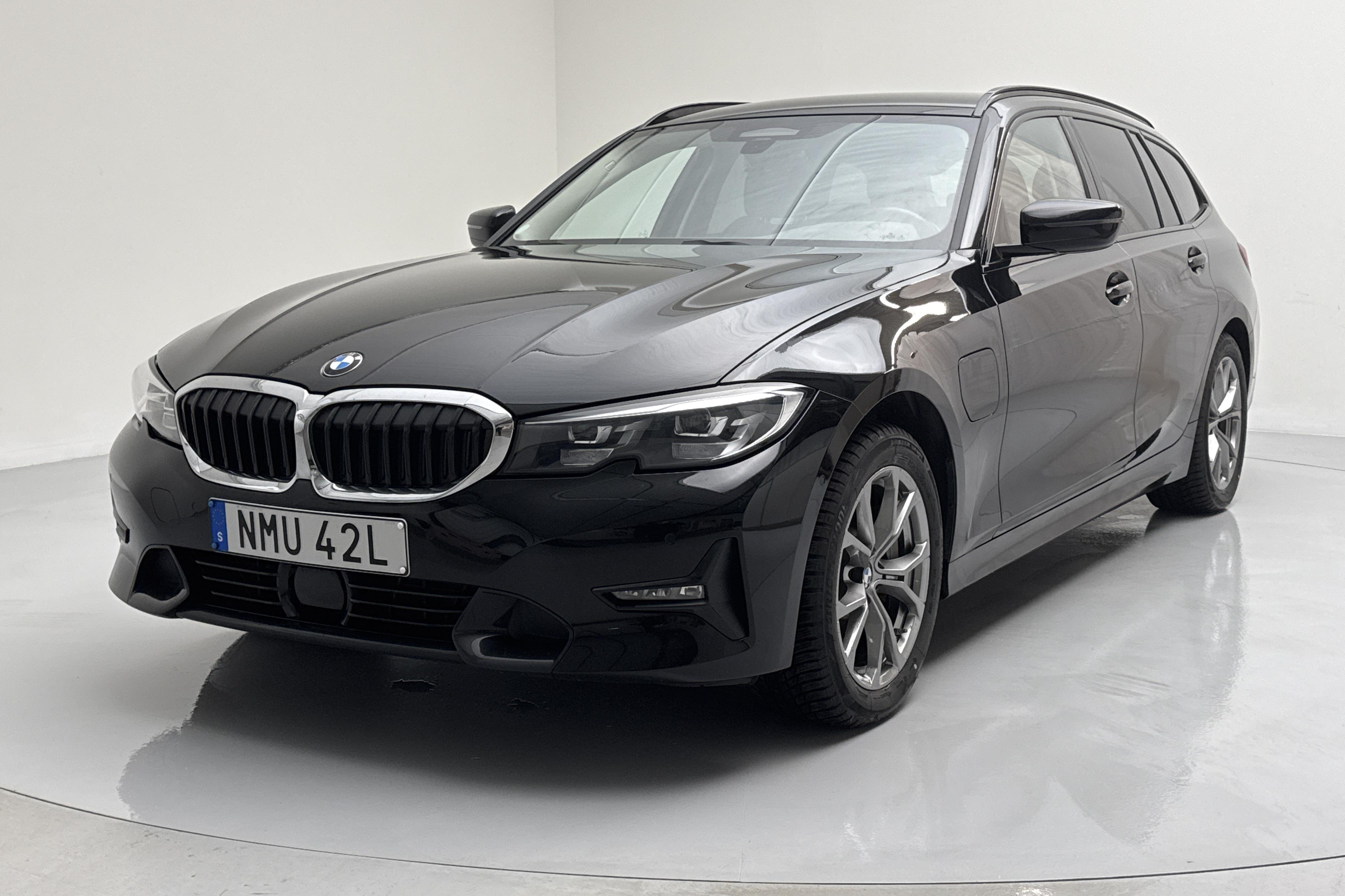 BMW 330e Touring, G21 (292hk) - 43 740 km - Automatic - black - 2021