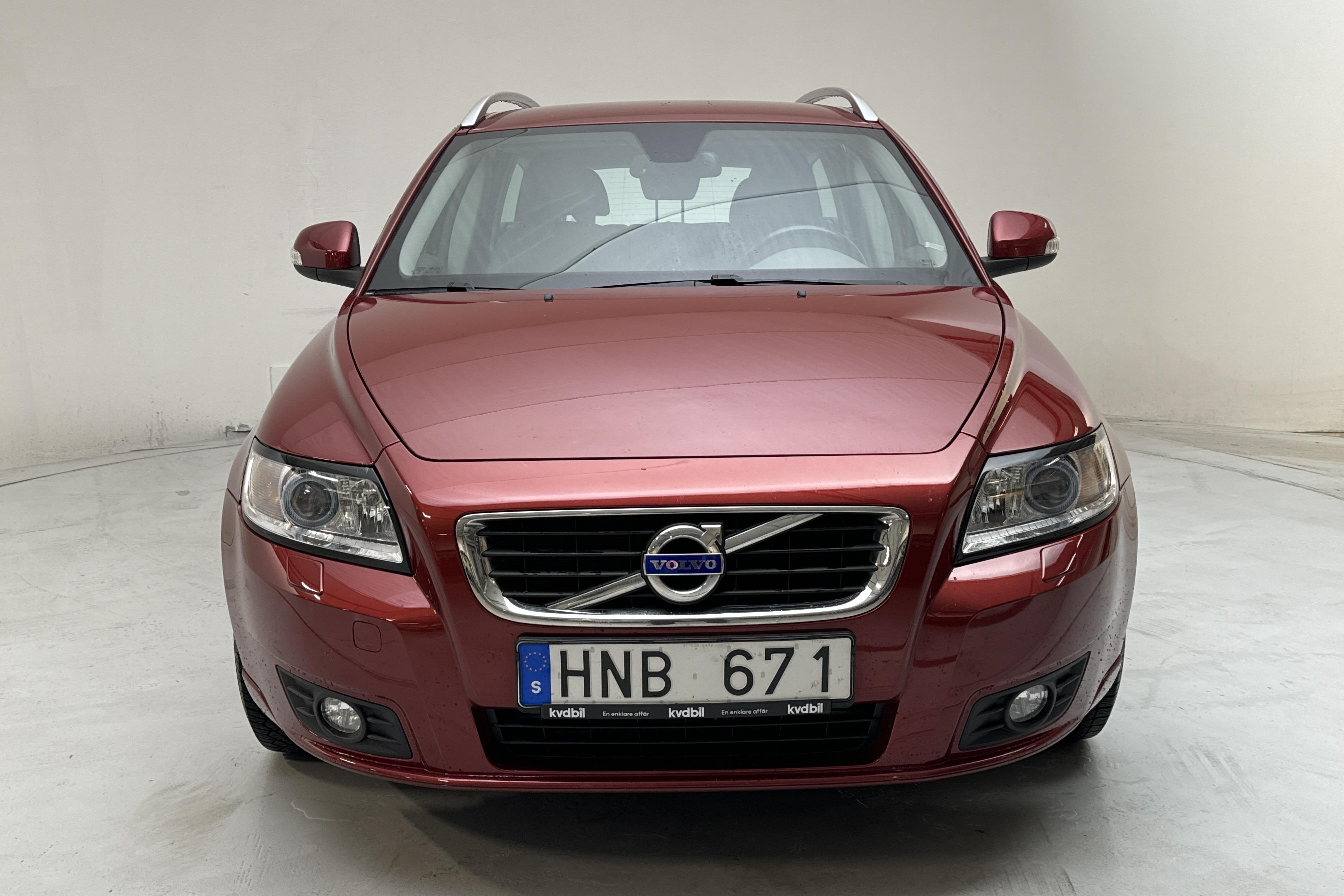 Volvo V50 1.6D DRIVe (115hk) - 13 446 mil - Manuell - röd - 2012