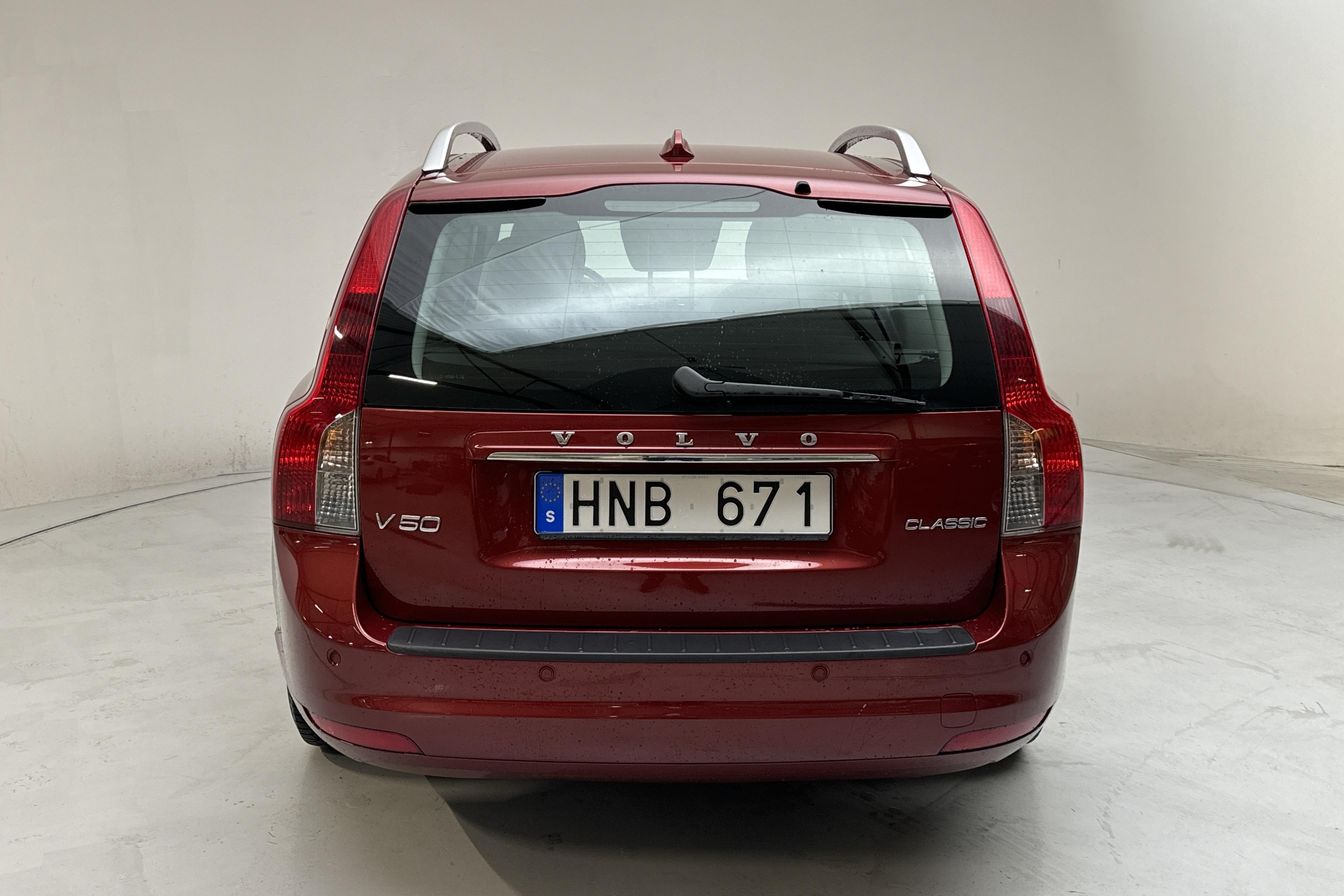 Volvo V50 1.6D DRIVe (115hk) - 13 446 mil - Manuell - röd - 2012