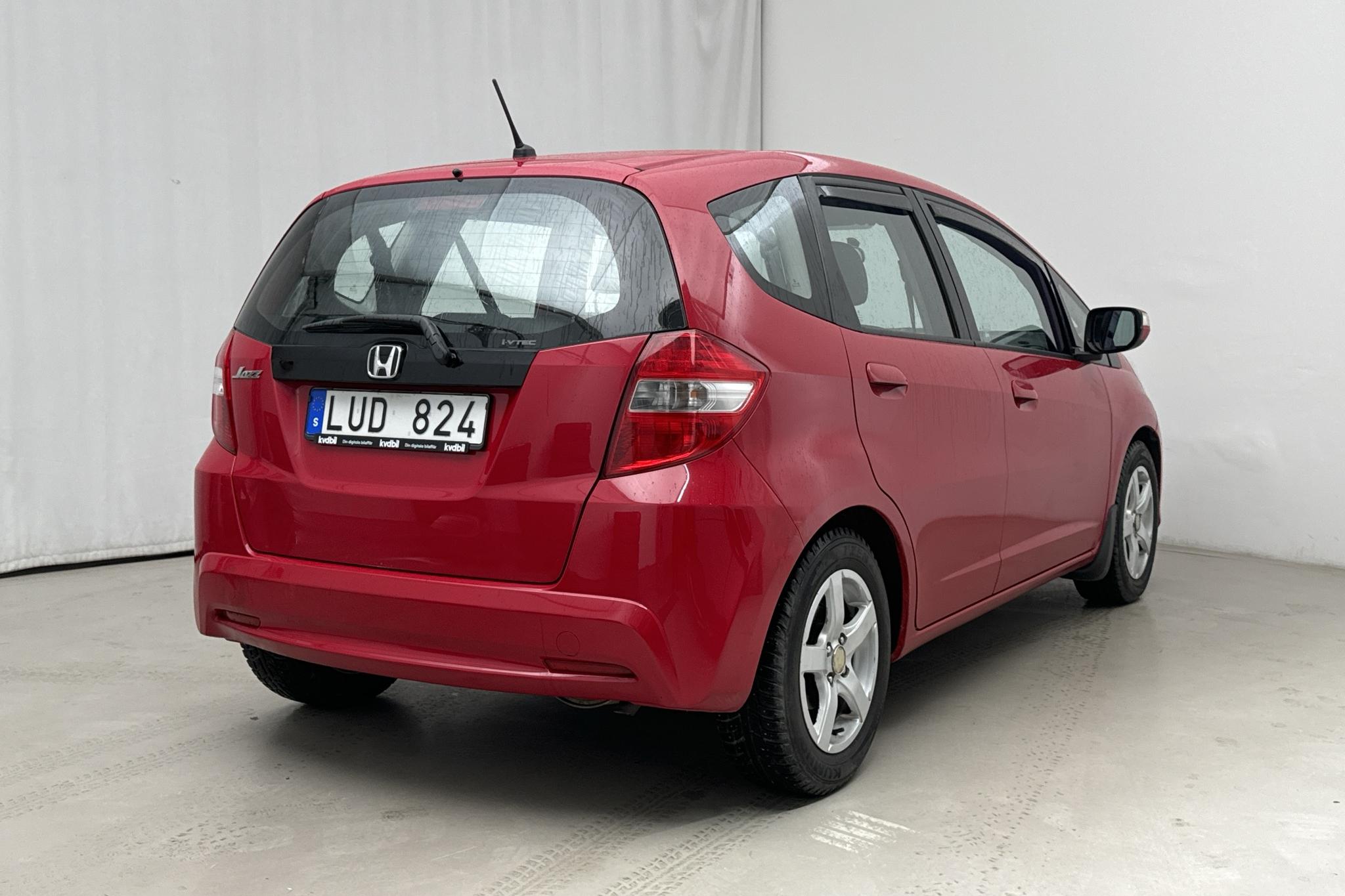 Honda Jazz 1.4 (100hk) - 91 390 km - Käsitsi - punane - 2012