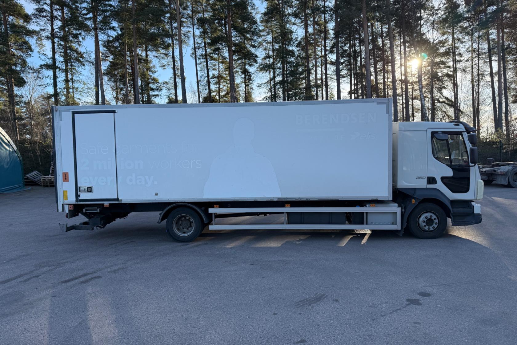 VOLVO FL250 - 286 808 km - Automaatne - valge - 2018