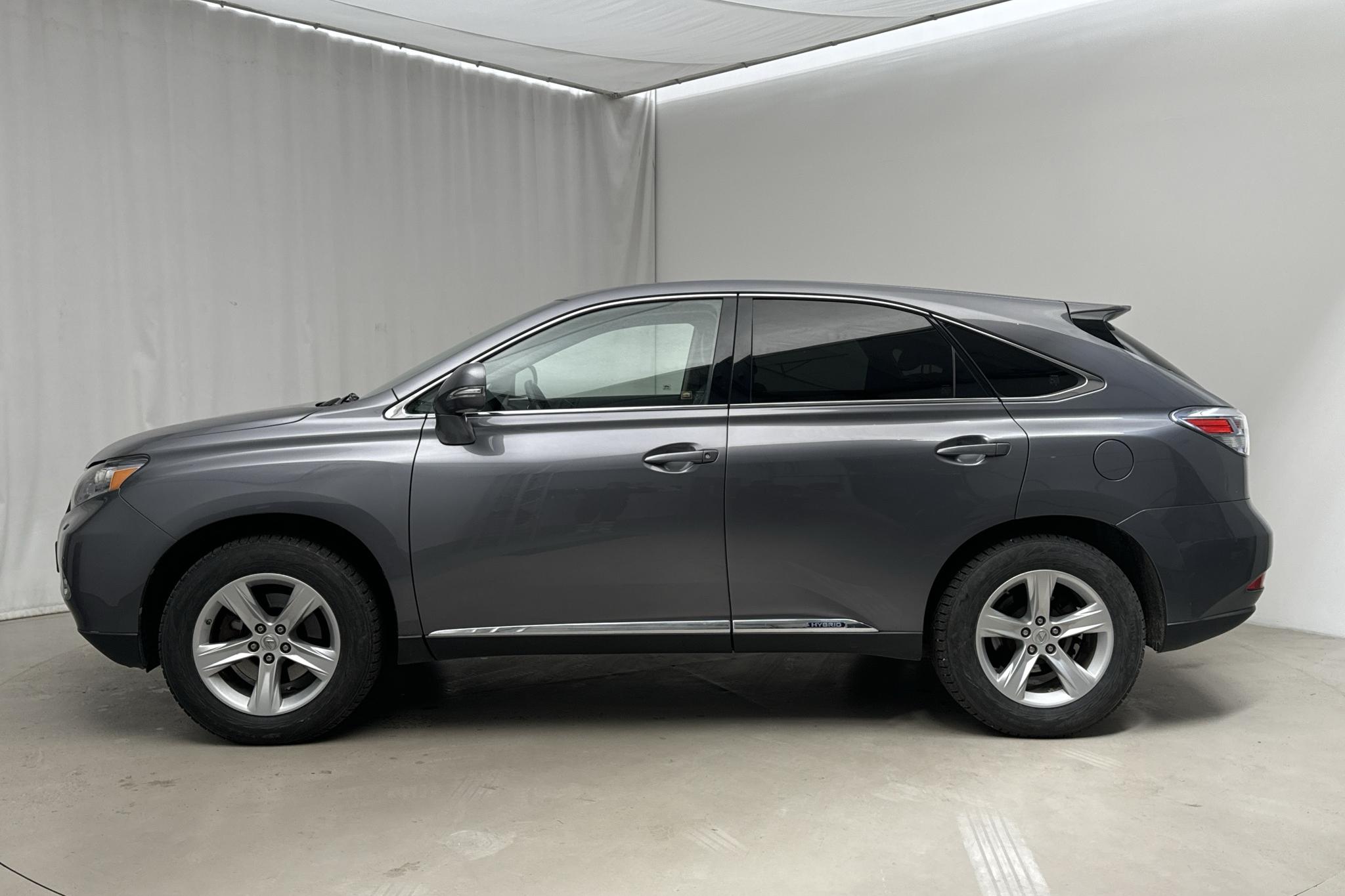 Lexus RX 450h AWD (249hk) - 15 351 mil - Automat - grå - 2011