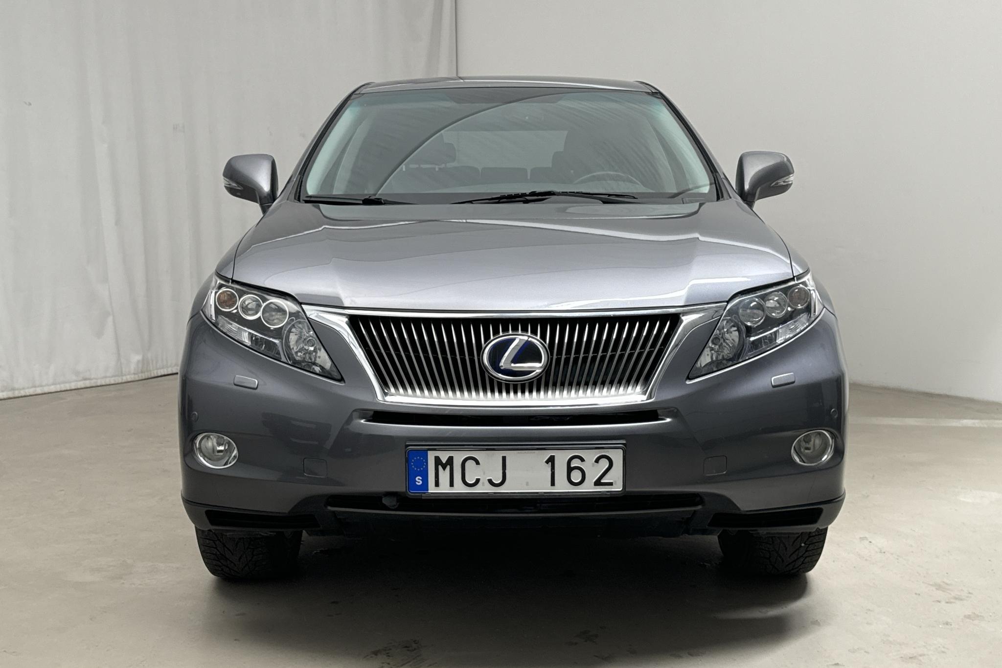 Lexus RX 450h AWD (249hk) - 15 351 mil - Automat - grå - 2011