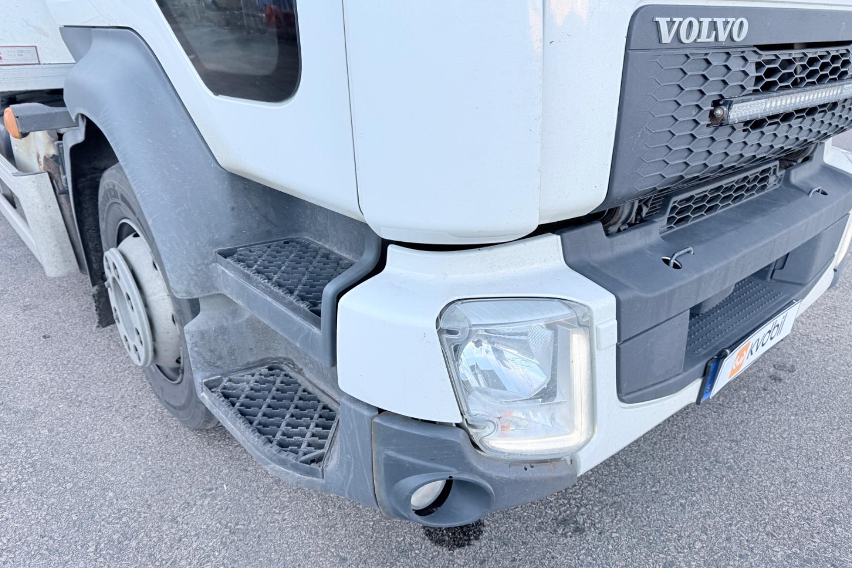 VOLVO FL250 - 420 523 km - Automatic - white - 2017