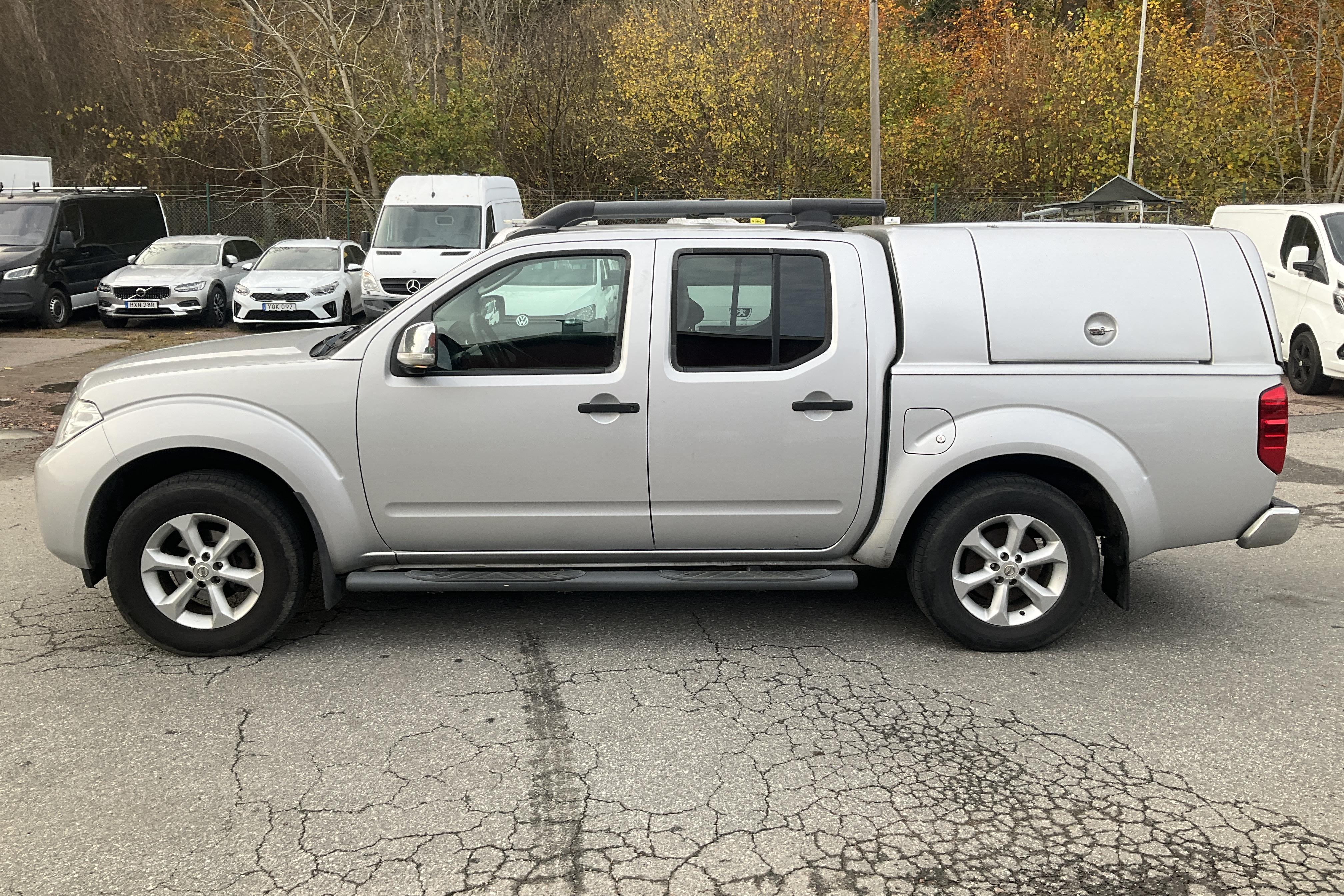 Nissan Navara 2.5 dCi (190hk) - 24 483 mil - Manuell - silver - 2011