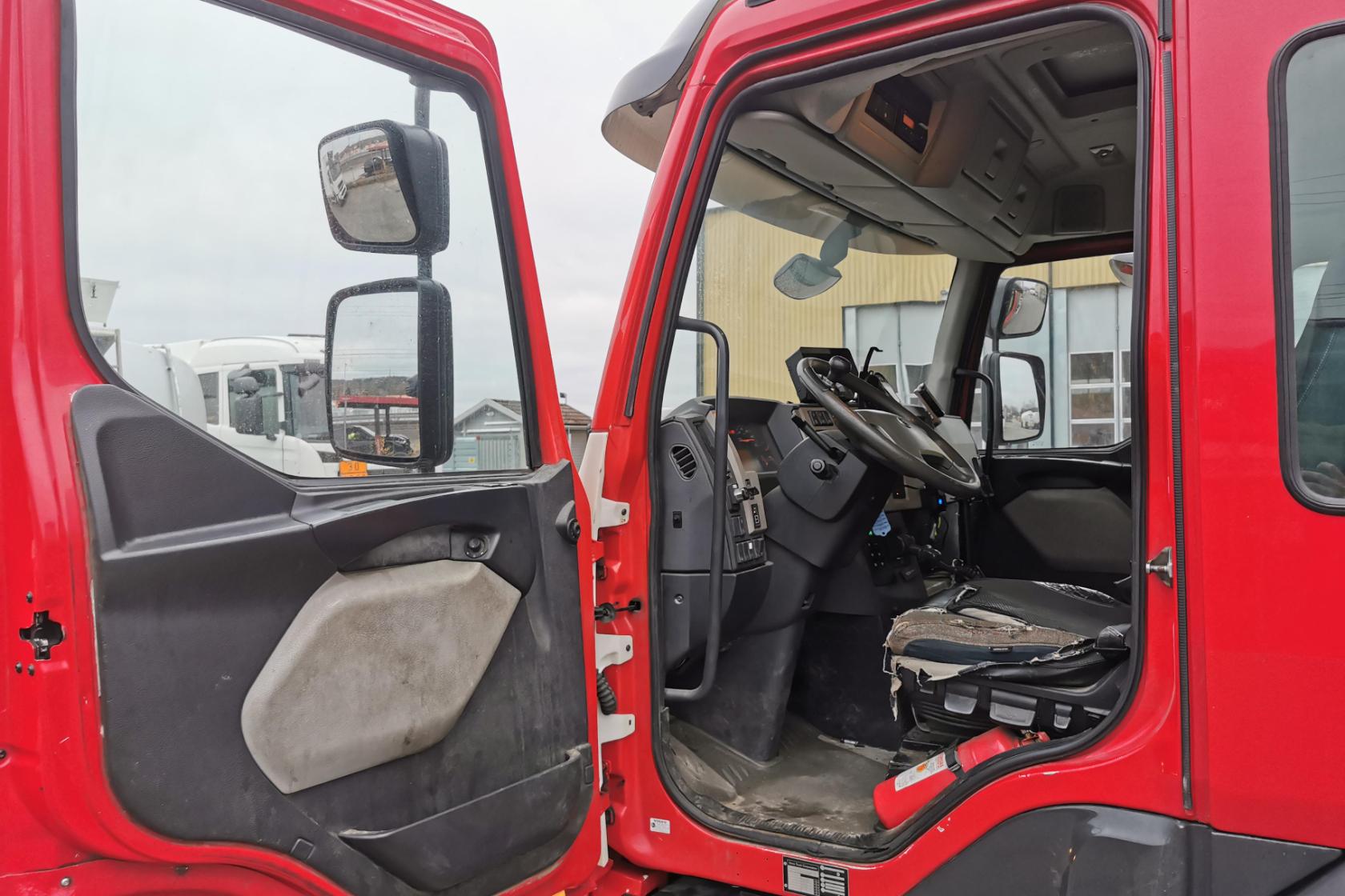 Volvo FE320 - 123 104 km - Automatyczna - 2015