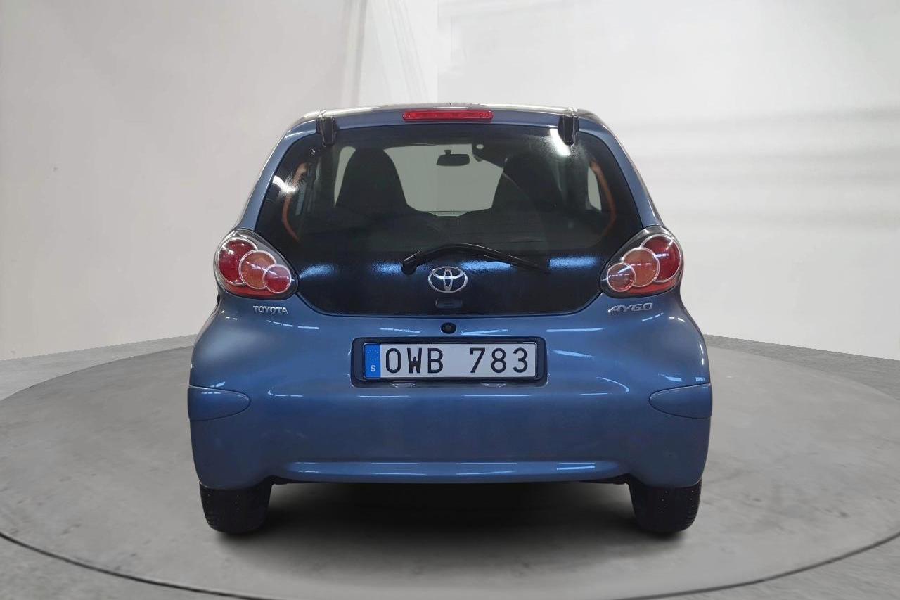 Toyota Aygo 1.0 VVT-i 5dr (68hk) - 104 430 km - Manualna - niebieski - 2010