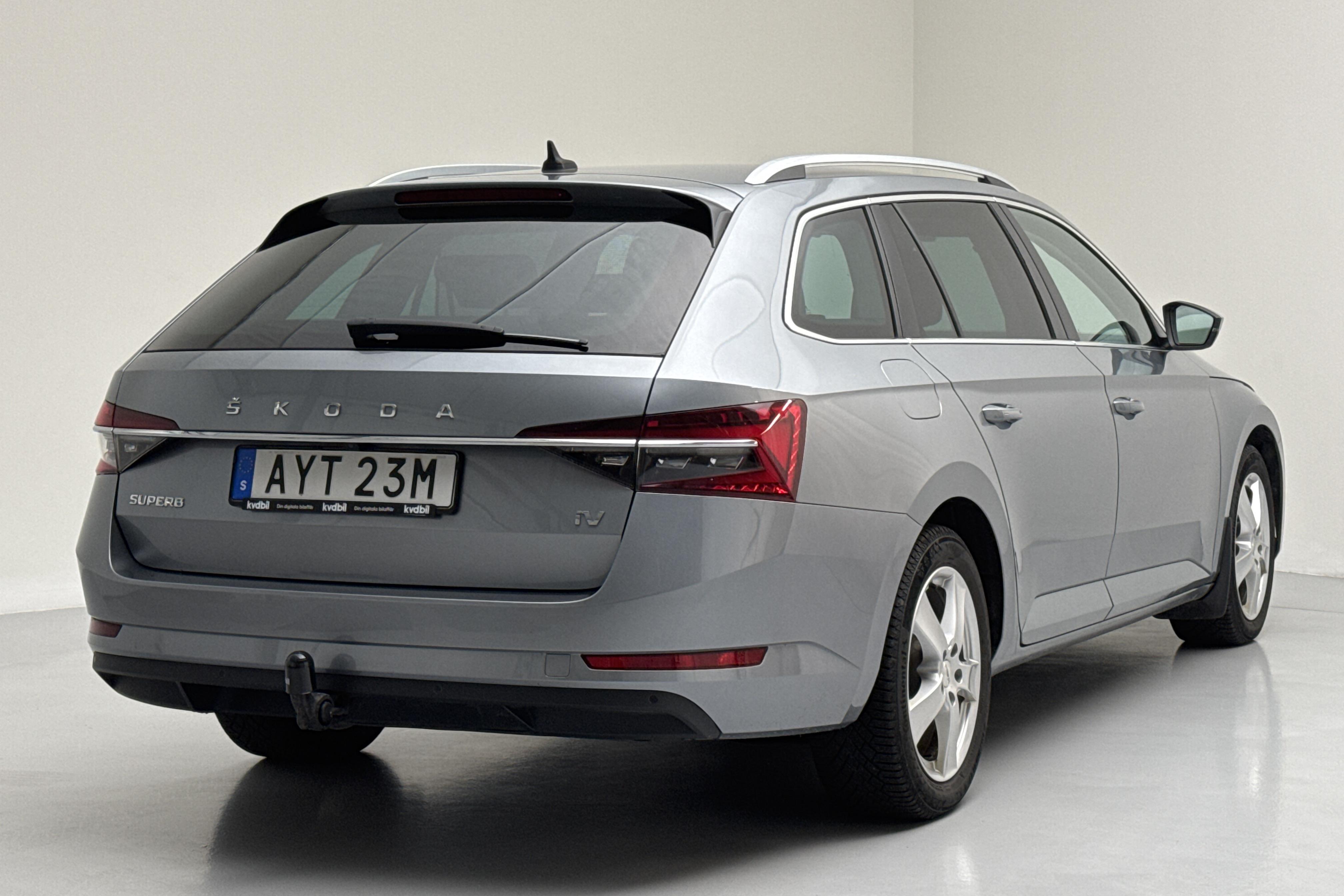 Skoda Superb 1.4 TSI PHEV Kombi (218hk) - 8 100 mil - Automat - grå - 2020