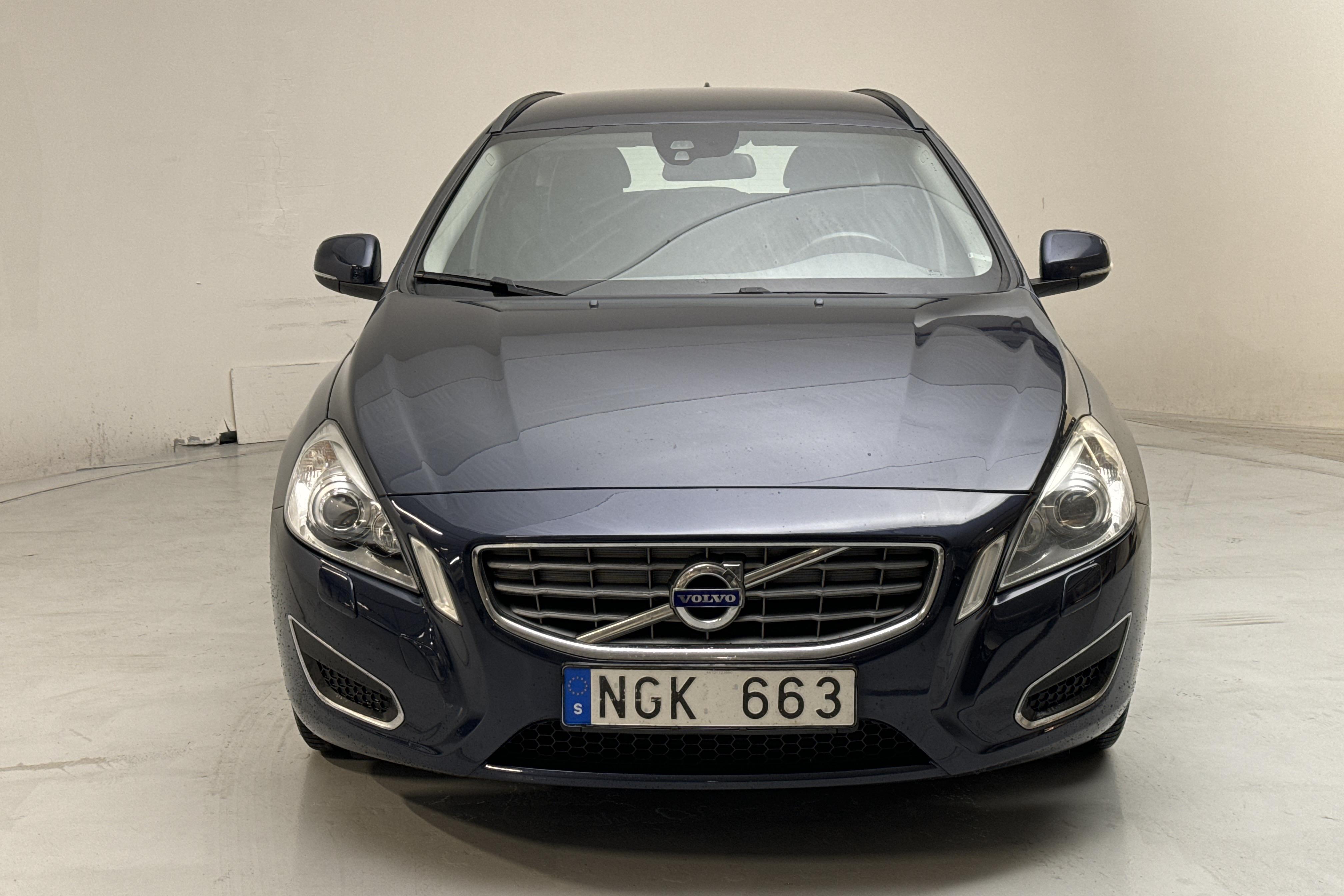 Volvo V60 D2 (115hk) - 163 330 km - Manualna - niebieski - 2013