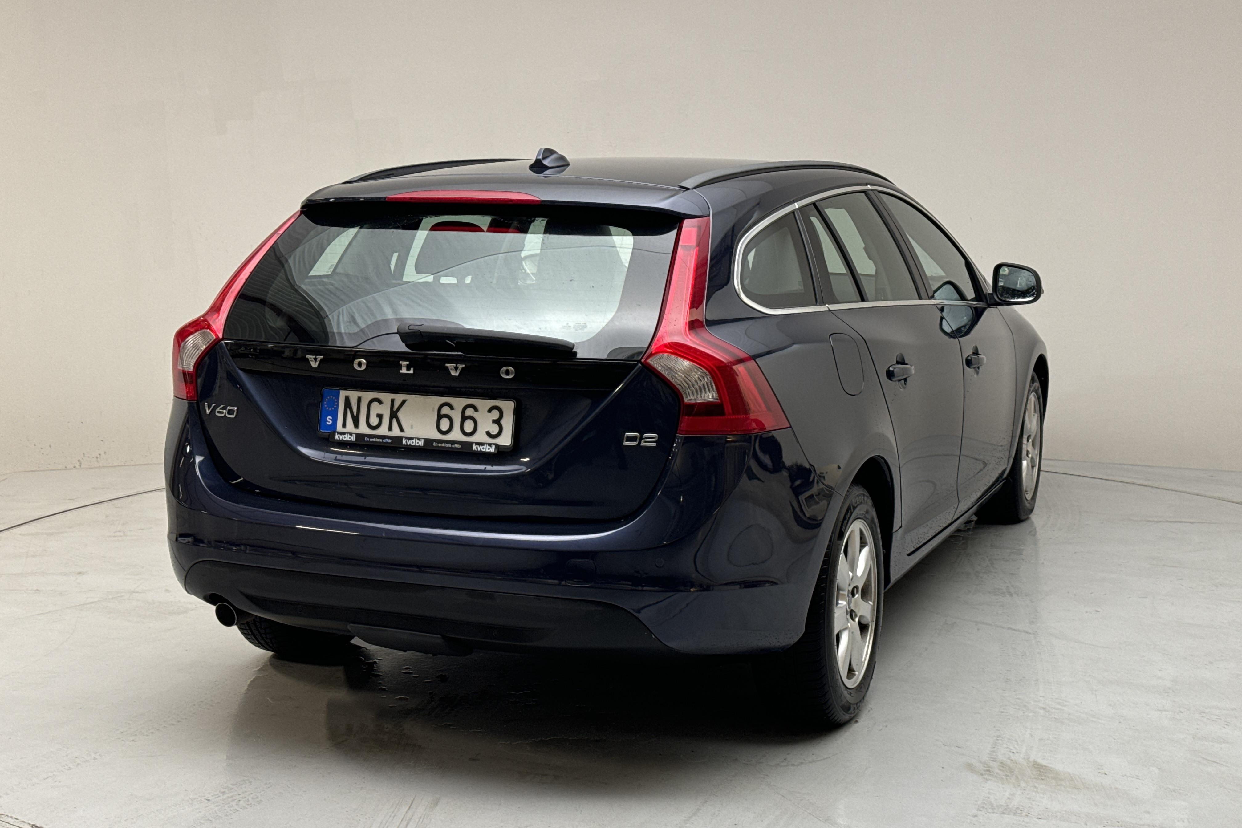 Volvo V60 D2 (115hk) - 163 330 km - Käsitsi - sinine - 2013