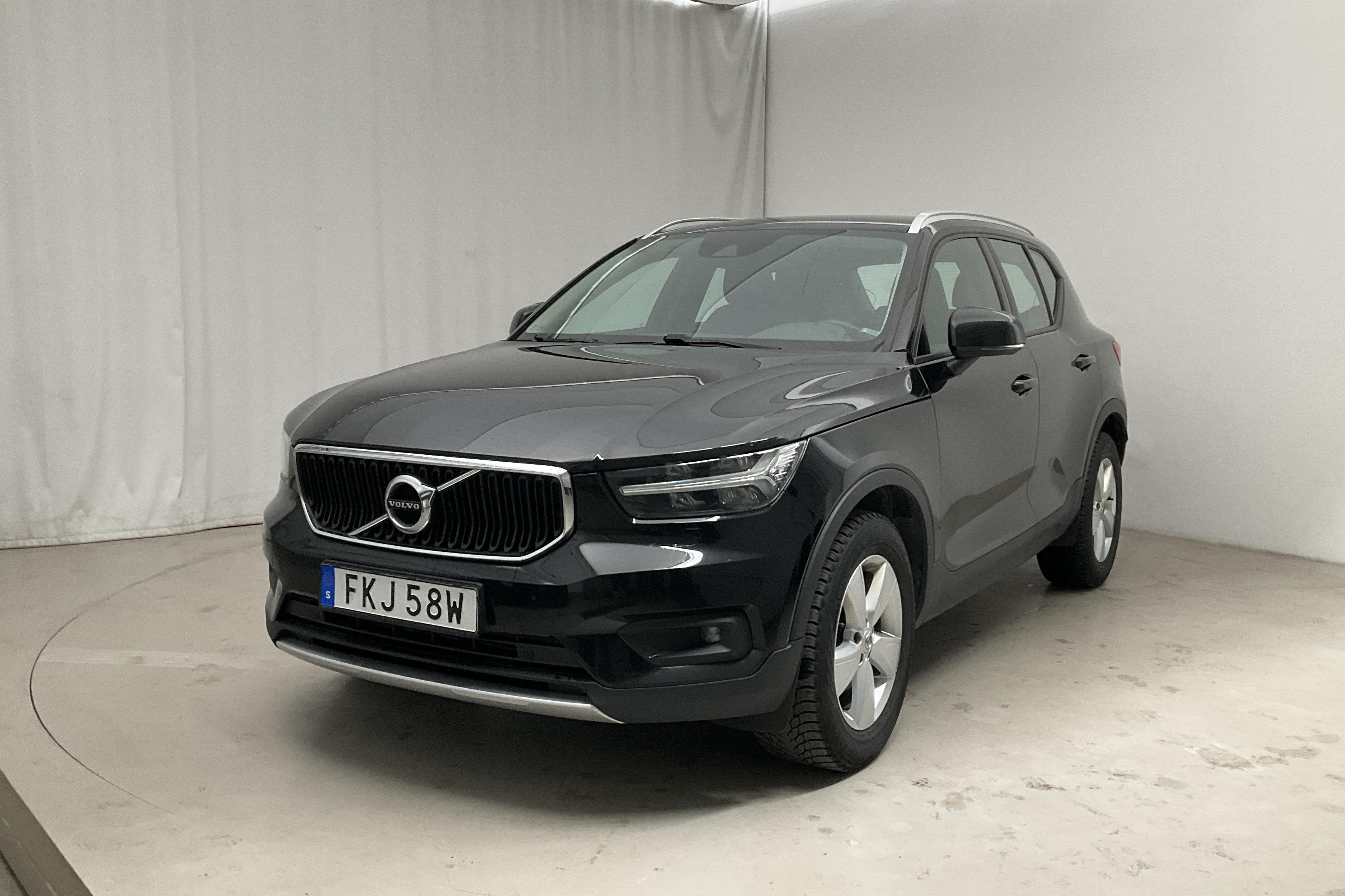 Volvo XC40 D3 2WD (150hk) - 13 468 mil - Automat - svart - 2020