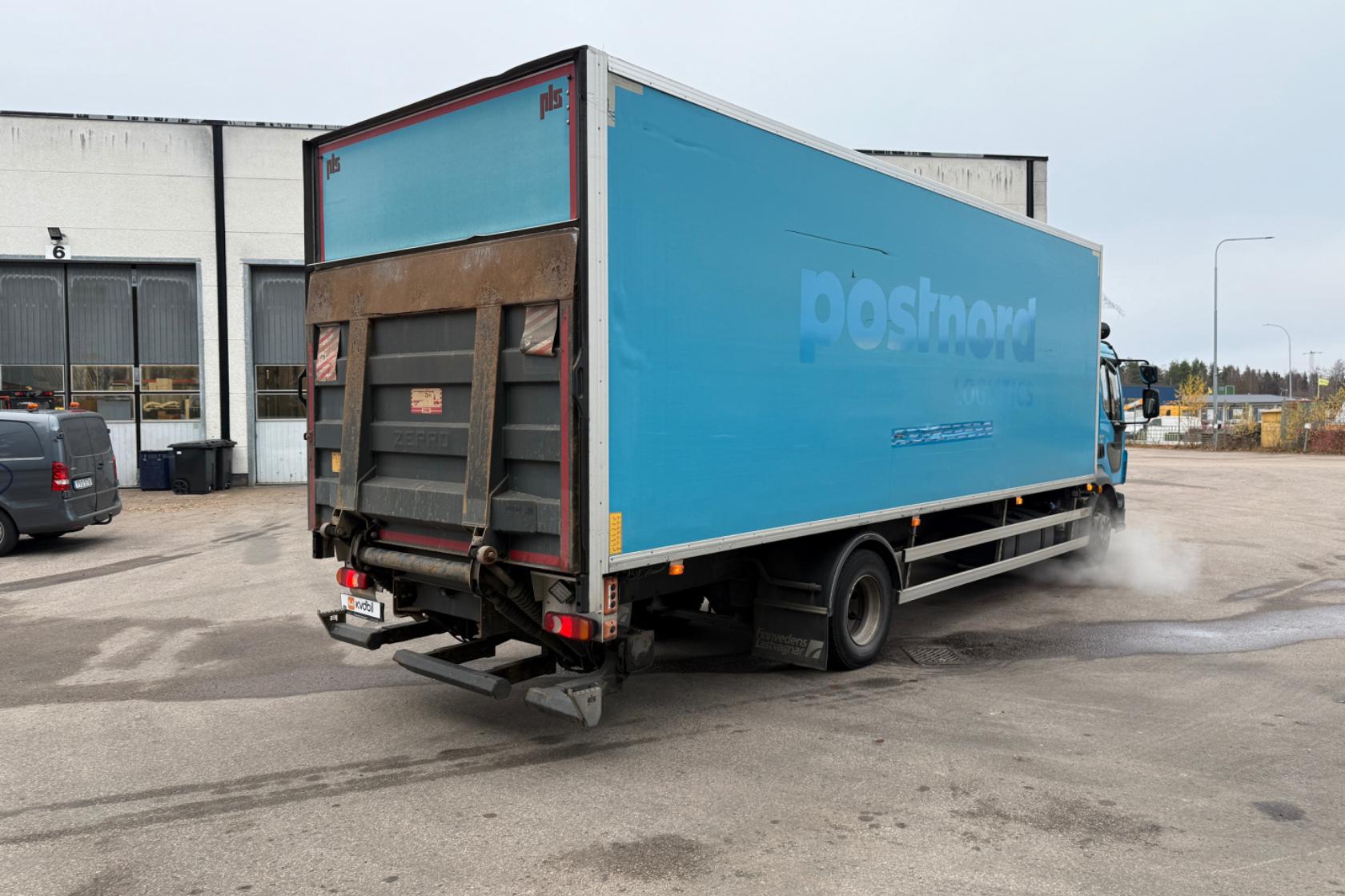 VOLVO FL240 - 427 977 km - Automat - Light Blue - 2014