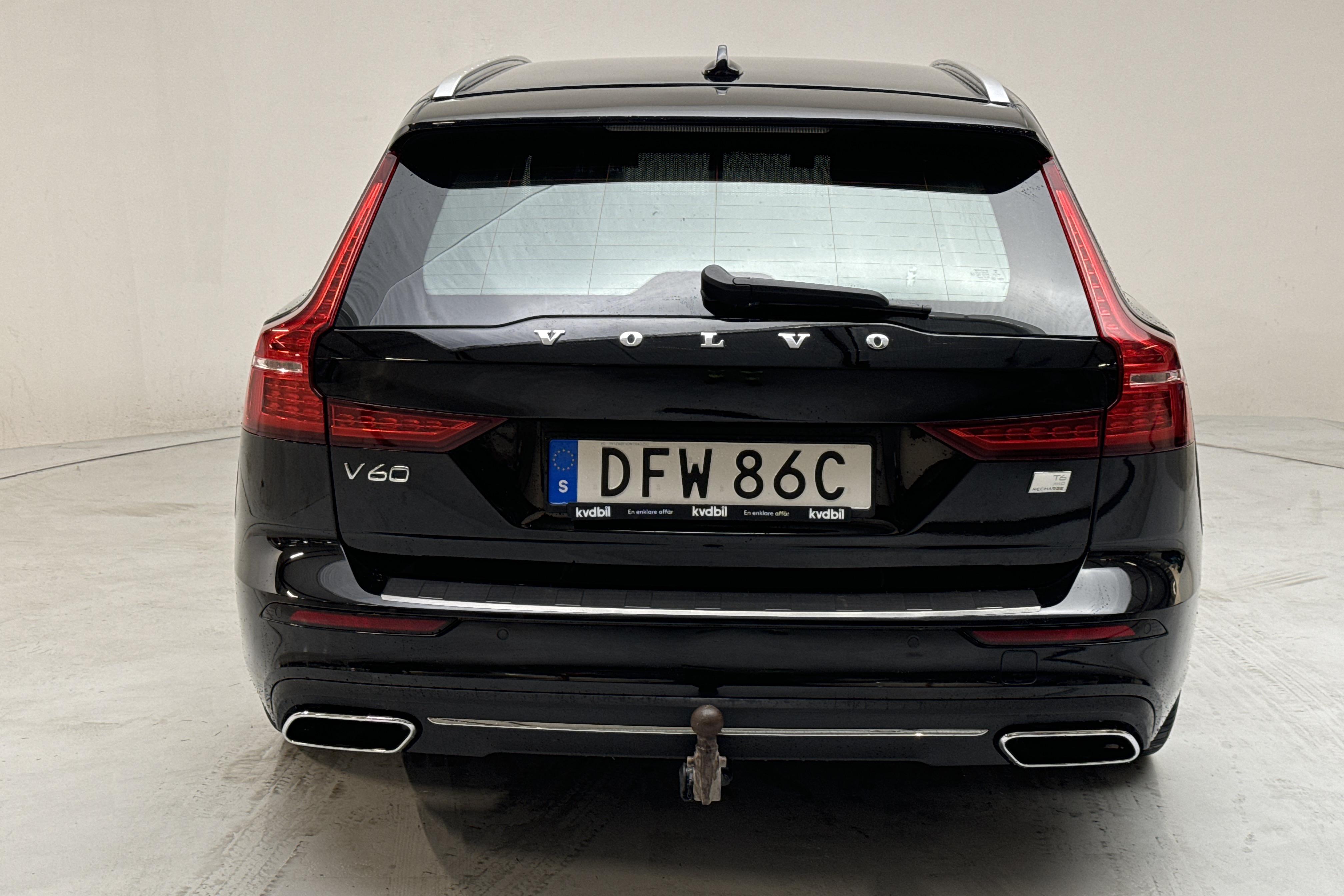 Volvo V60 T6 AWD Twin Engine (340hk) - 93 740 km - Automatyczna - czarny - 2021