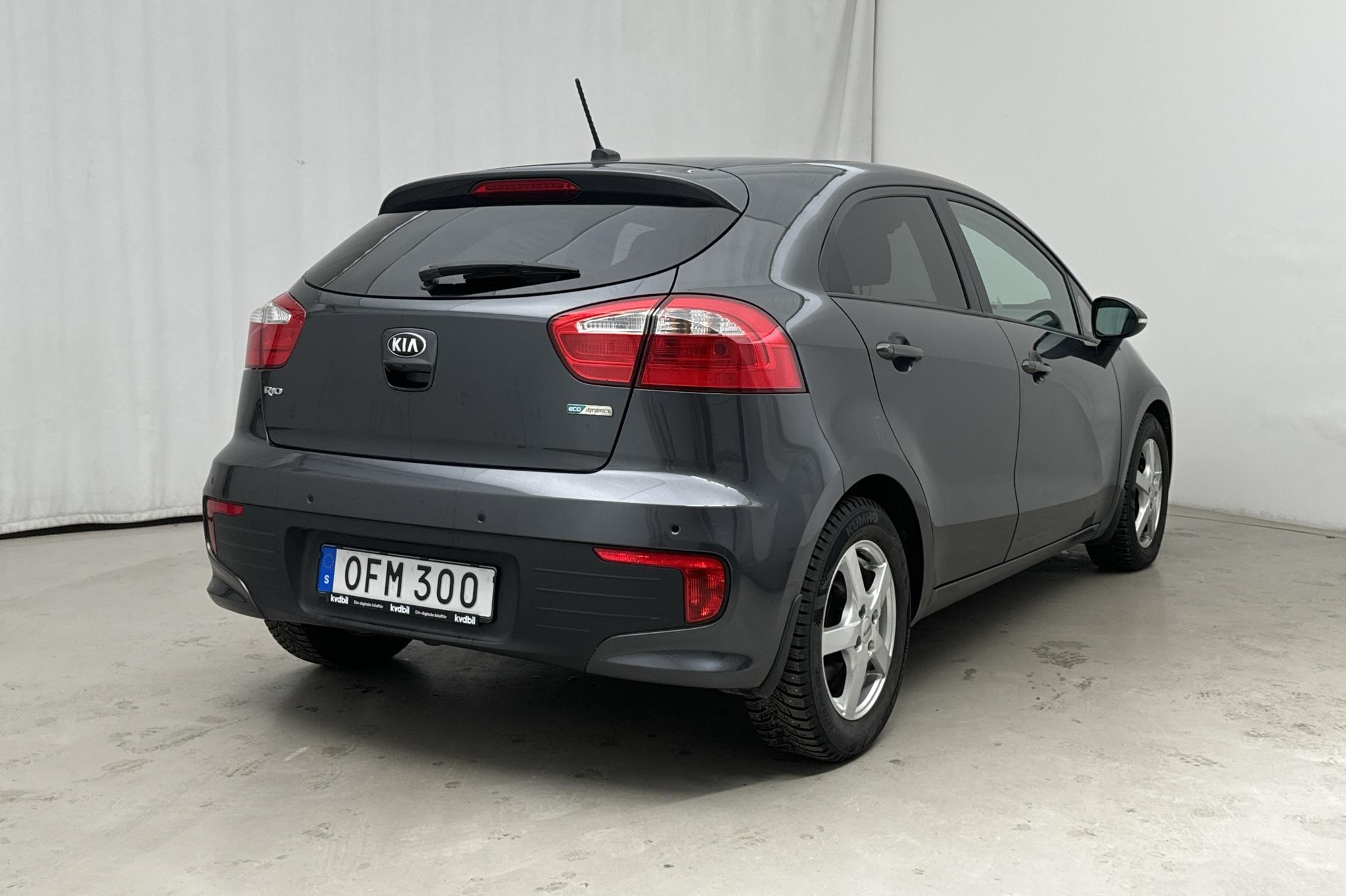 KIA Rio 1.2 (85hk) - 4 829 mil - Manuell - grå - 2016