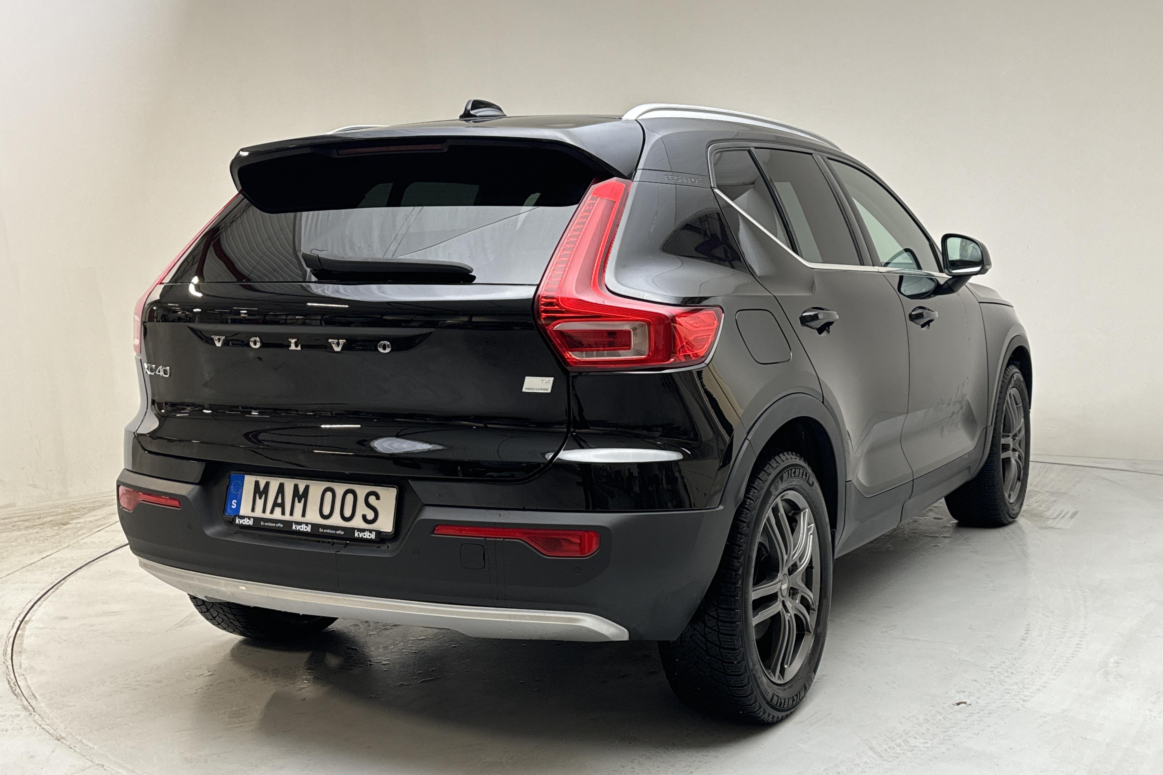 Volvo XC40 T4 2WD Twin Engine (211hk) - 89 310 km - Automatic - black - 2021