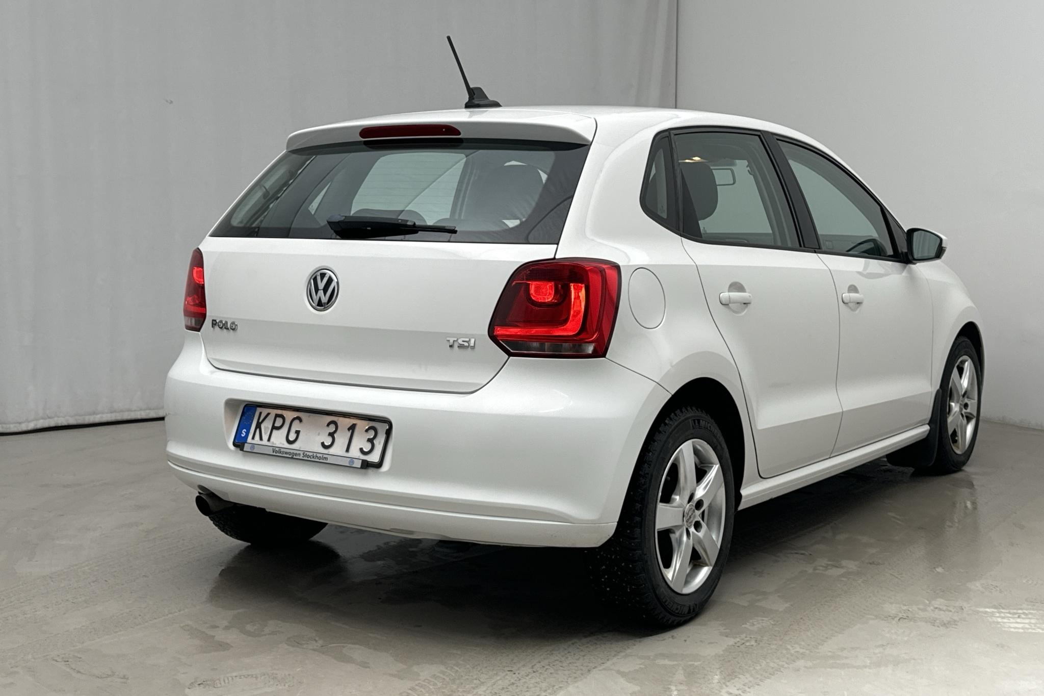 VW Polo 1.2 TSI 5dr (90hk) - 8 897 mil - Manuell - vit - 2013