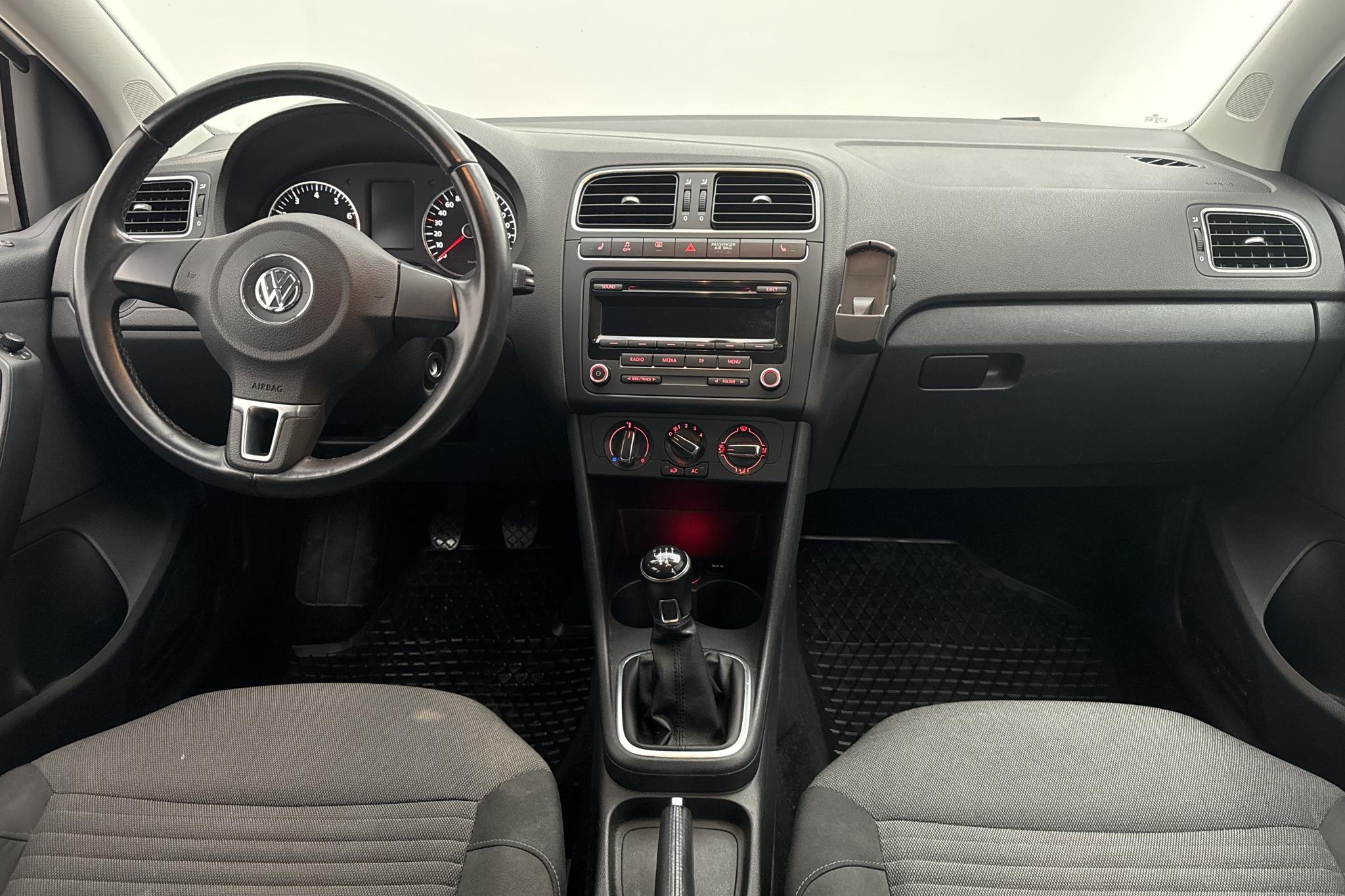 VW Polo 1.2 TSI 5dr (90hk) - 8 897 mil - Manuell - vit - 2013