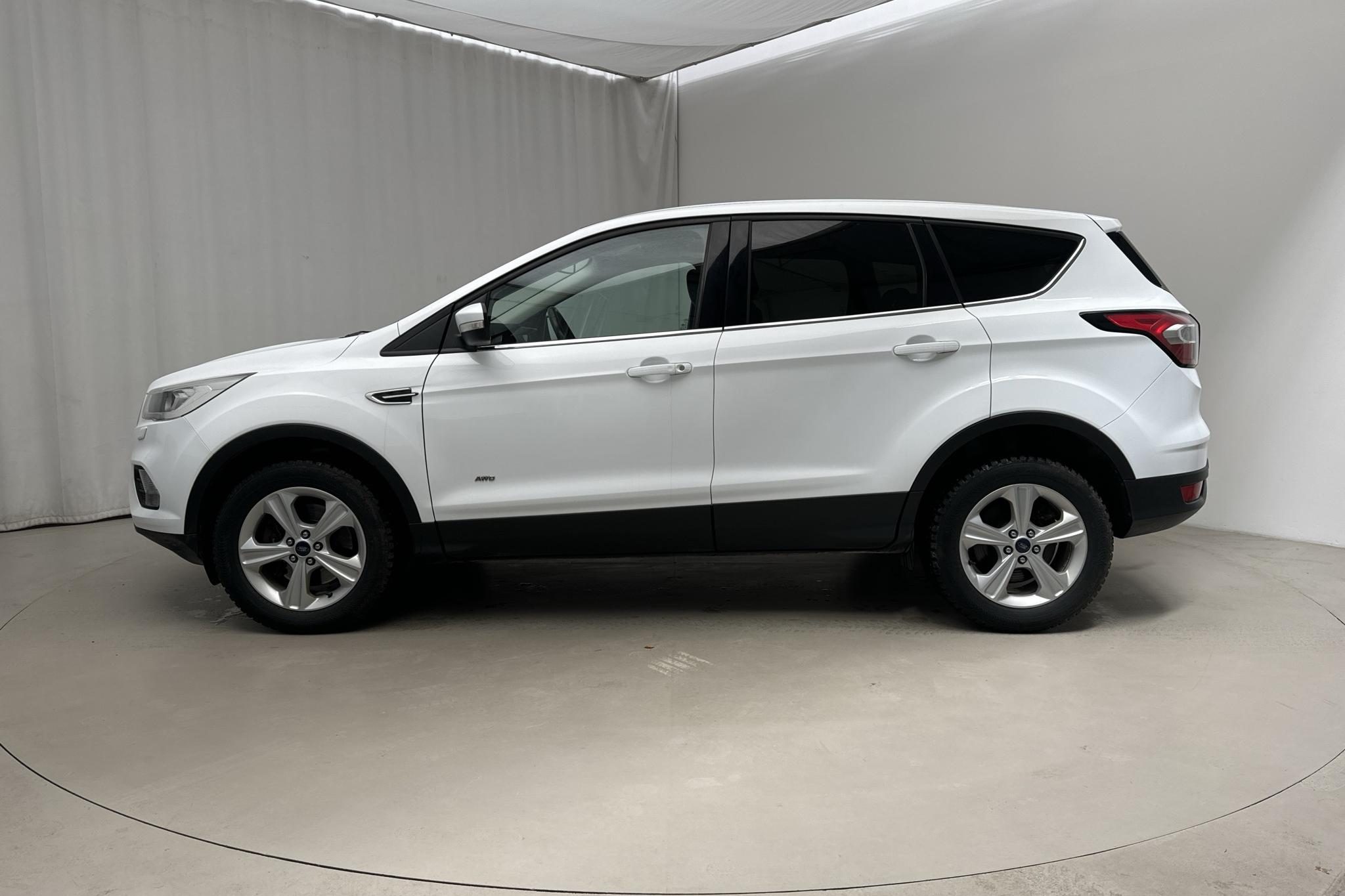 Ford Kuga 2.0 TDCi AWD (150hk) - 19 073 mil - Automat - vit - 2017