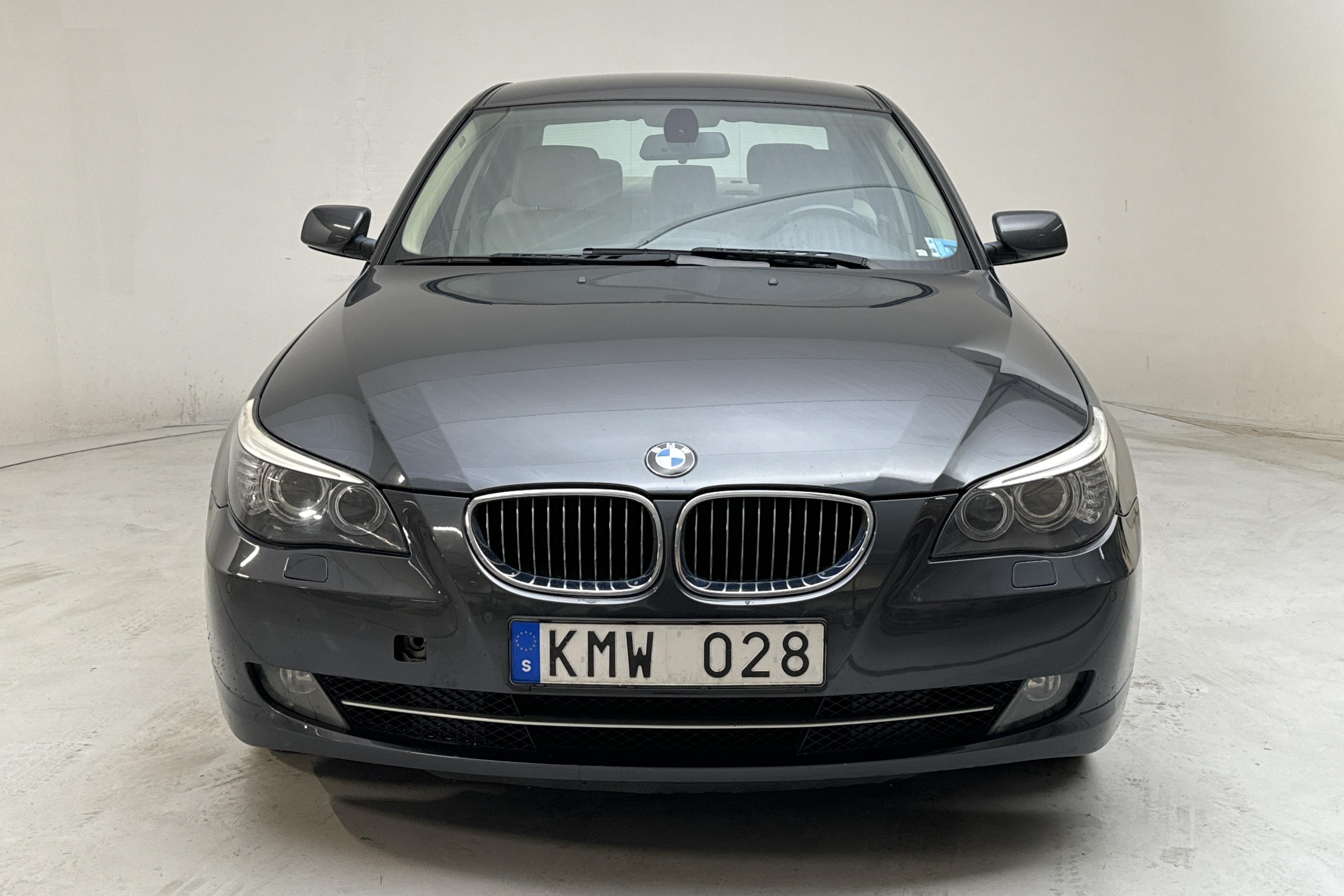 BMW 525i Sedan, E60 (218hk) - 20 046 mil - Automat - grå - 2009