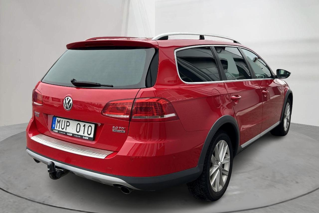 VW Passat Alltrack 2.0 TDI BlueMotion Technology 4Motion (170hk) - 18 148 mil - Automat - röd - 2013