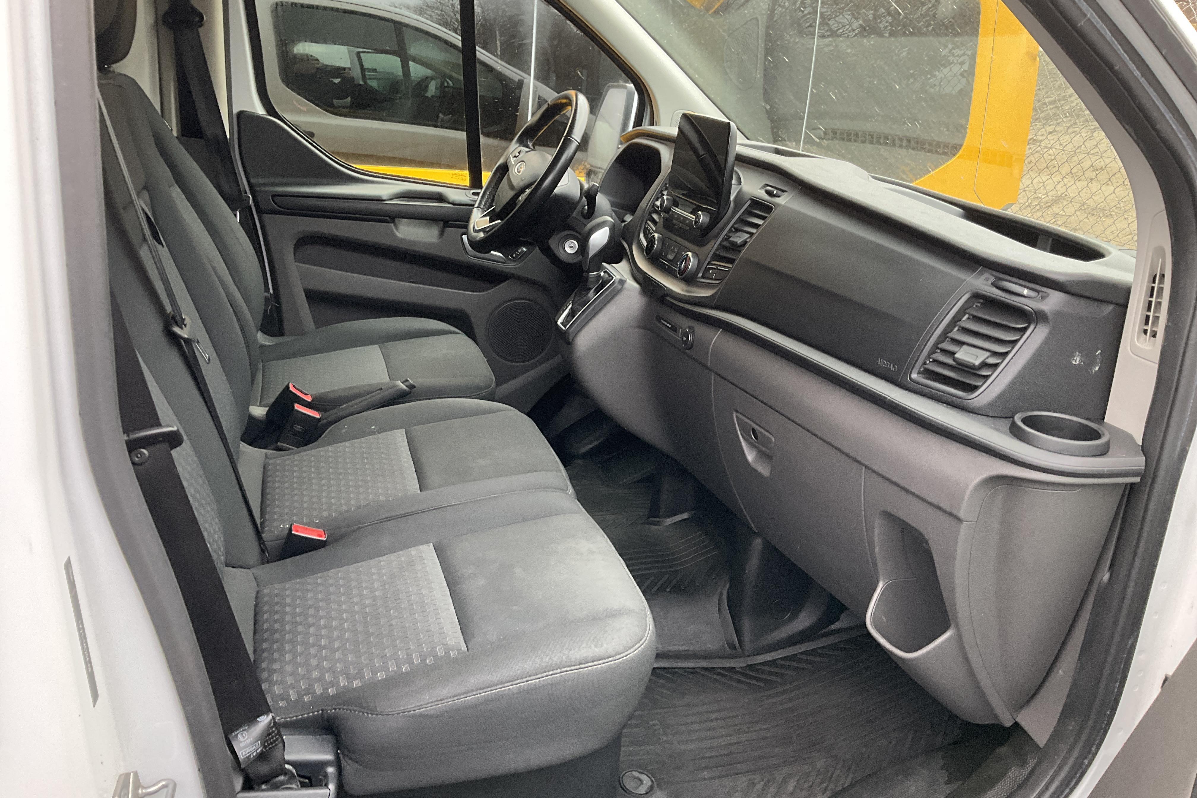 Ford Transit Custom 340 PHEV (120hk) - 12 667 mil - Automat - vit - 2020