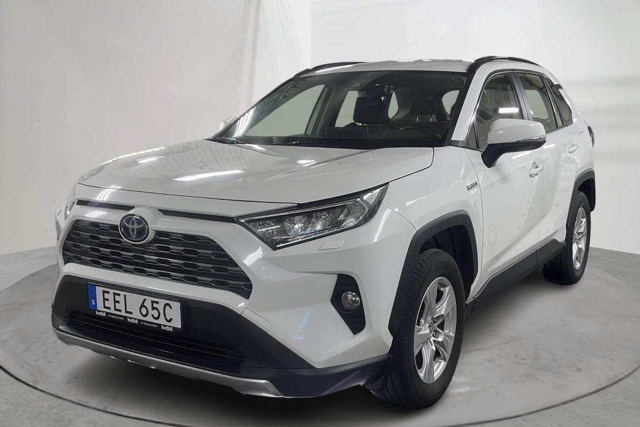 Toyota RAV4 2.5 HSD AWD (222hk) - 9 381 mil - Automat - vit - 2020