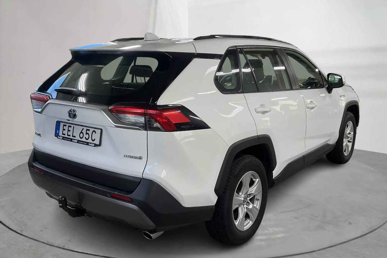 Toyota RAV4 2.5 HSD AWD (222hk) - 9 381 mil - Automat - vit - 2020