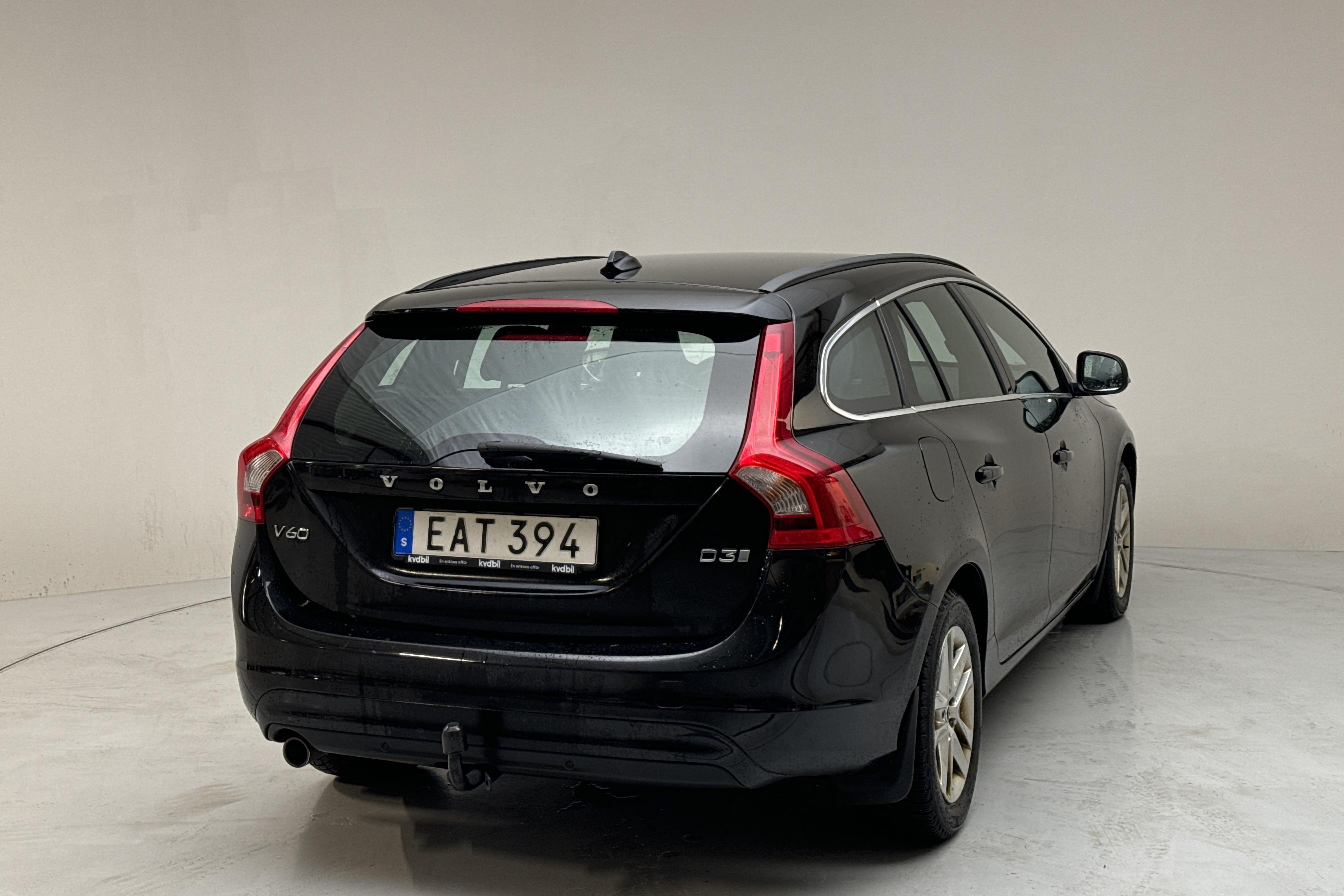 Volvo V60 D3 (150hk) - 135 030 km - Automatyczna - czarny - 2018