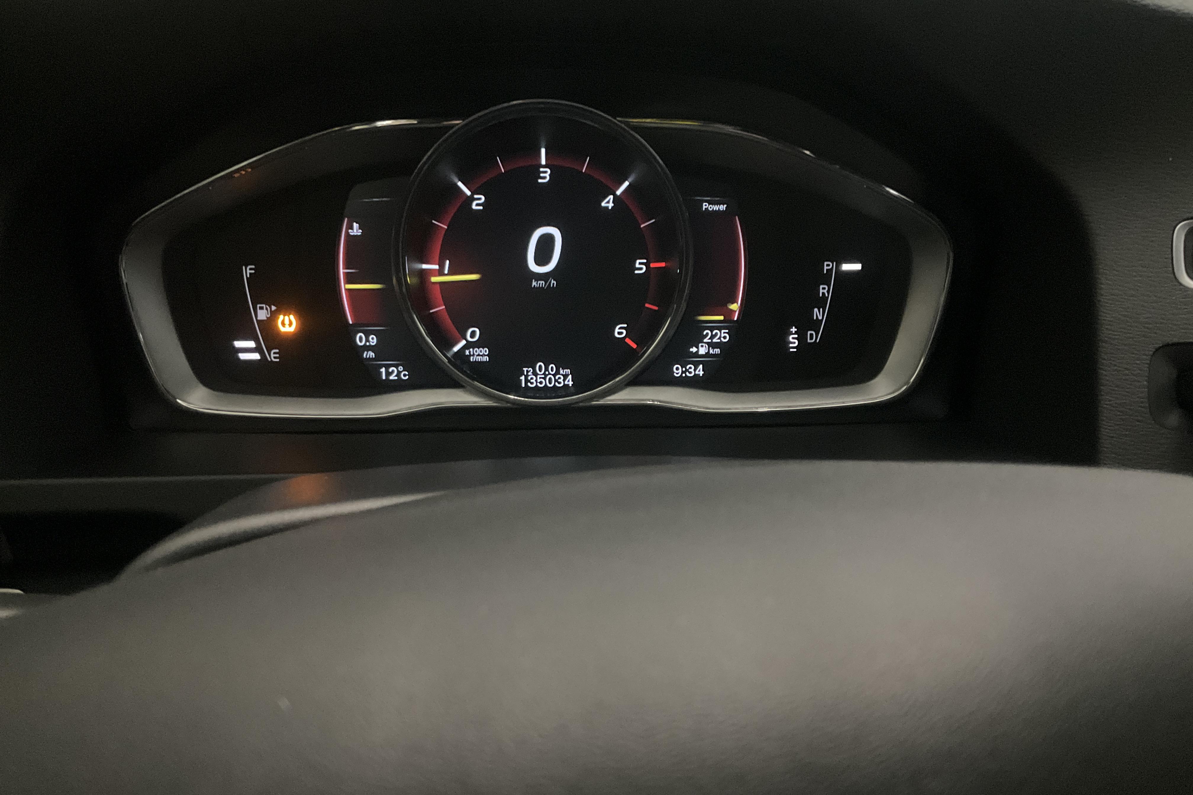 Volvo V60 D3 (150hk) - 135 030 km - Automaatne - must - 2018