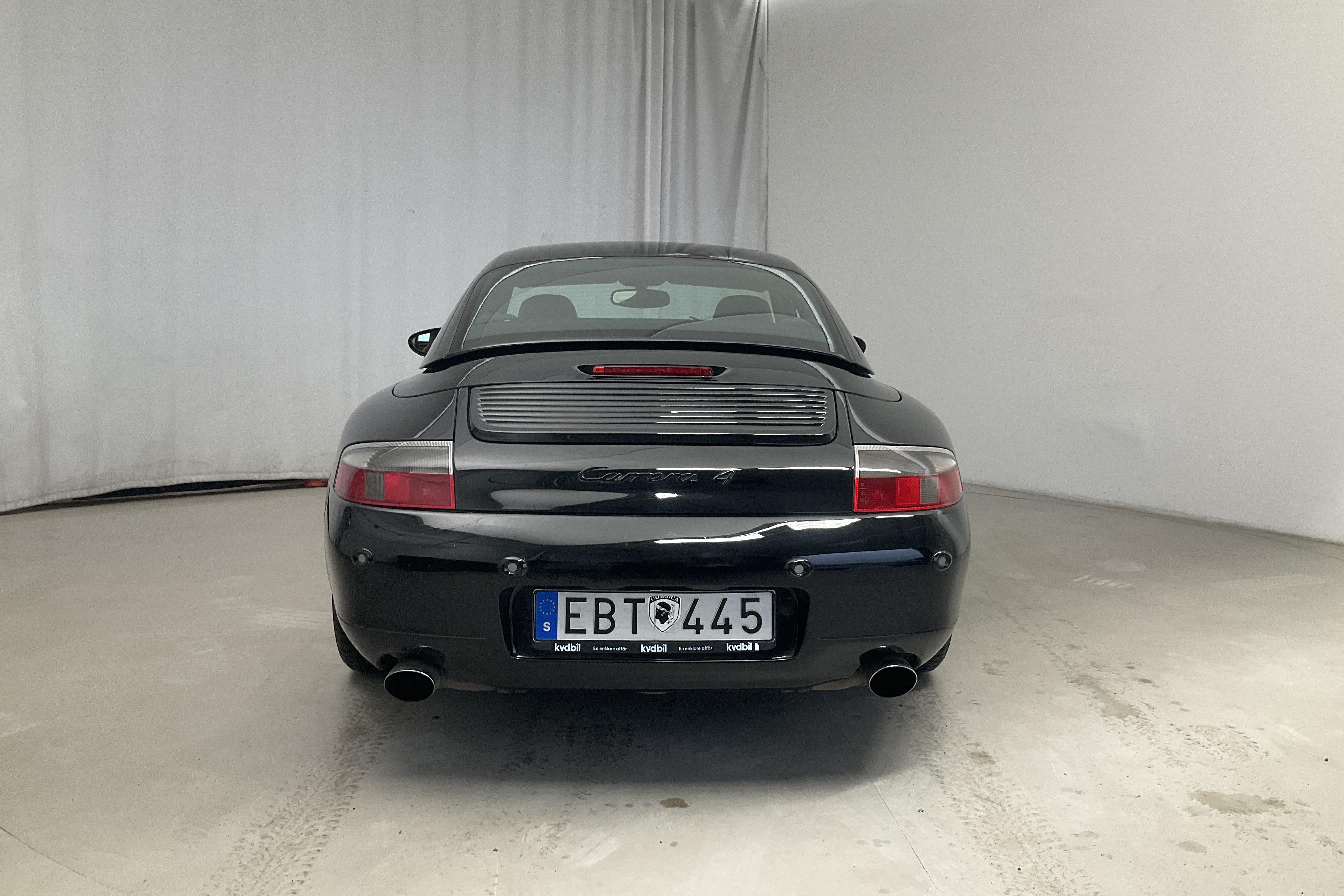 Porsche 911 Carrera 4 Cabriolet (301hk) - 18 931 mil - Automat - svart - 2001