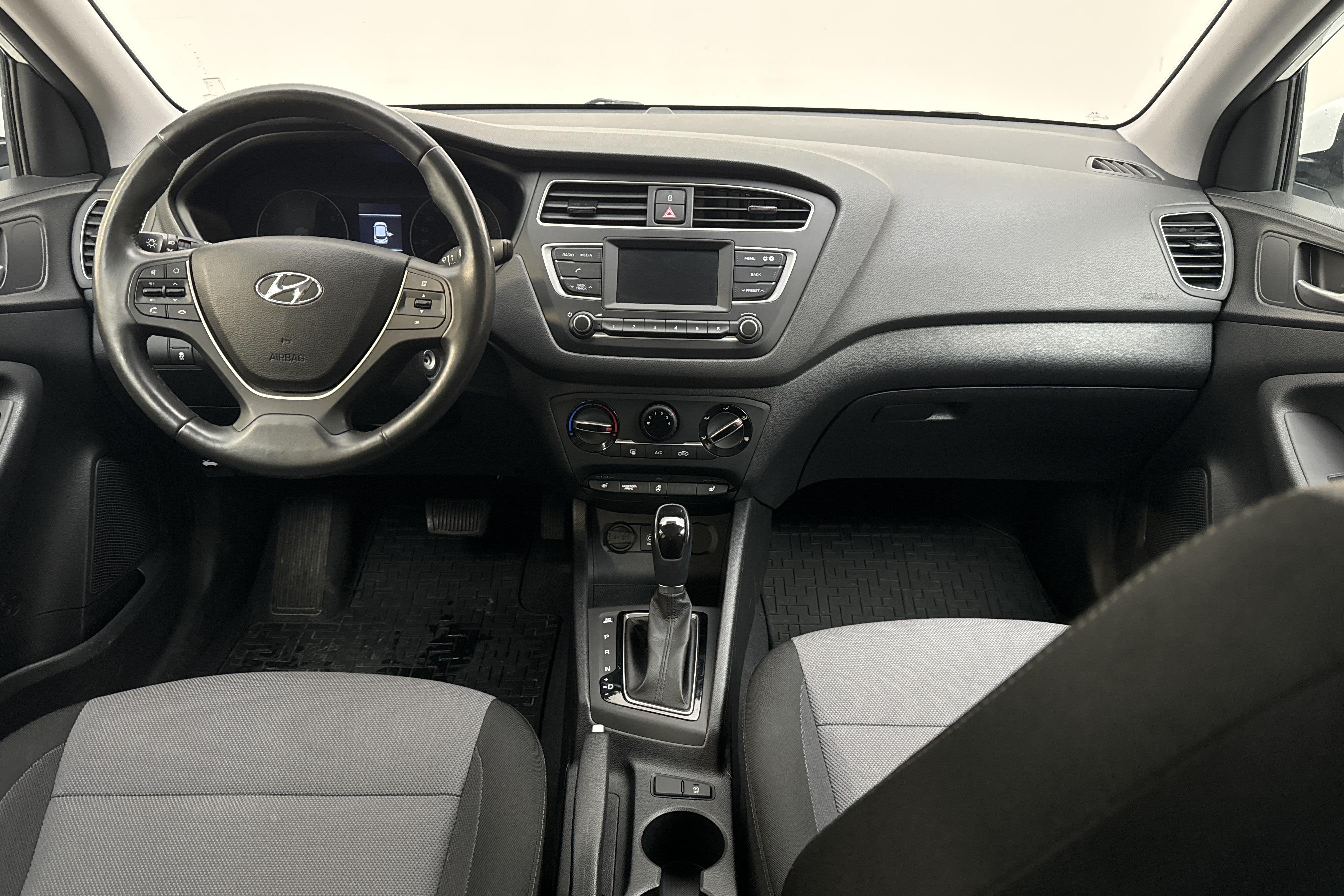 Hyundai i20 1.0 T-GDi (100hk) - 44 890 km - Automatic - white - 2020