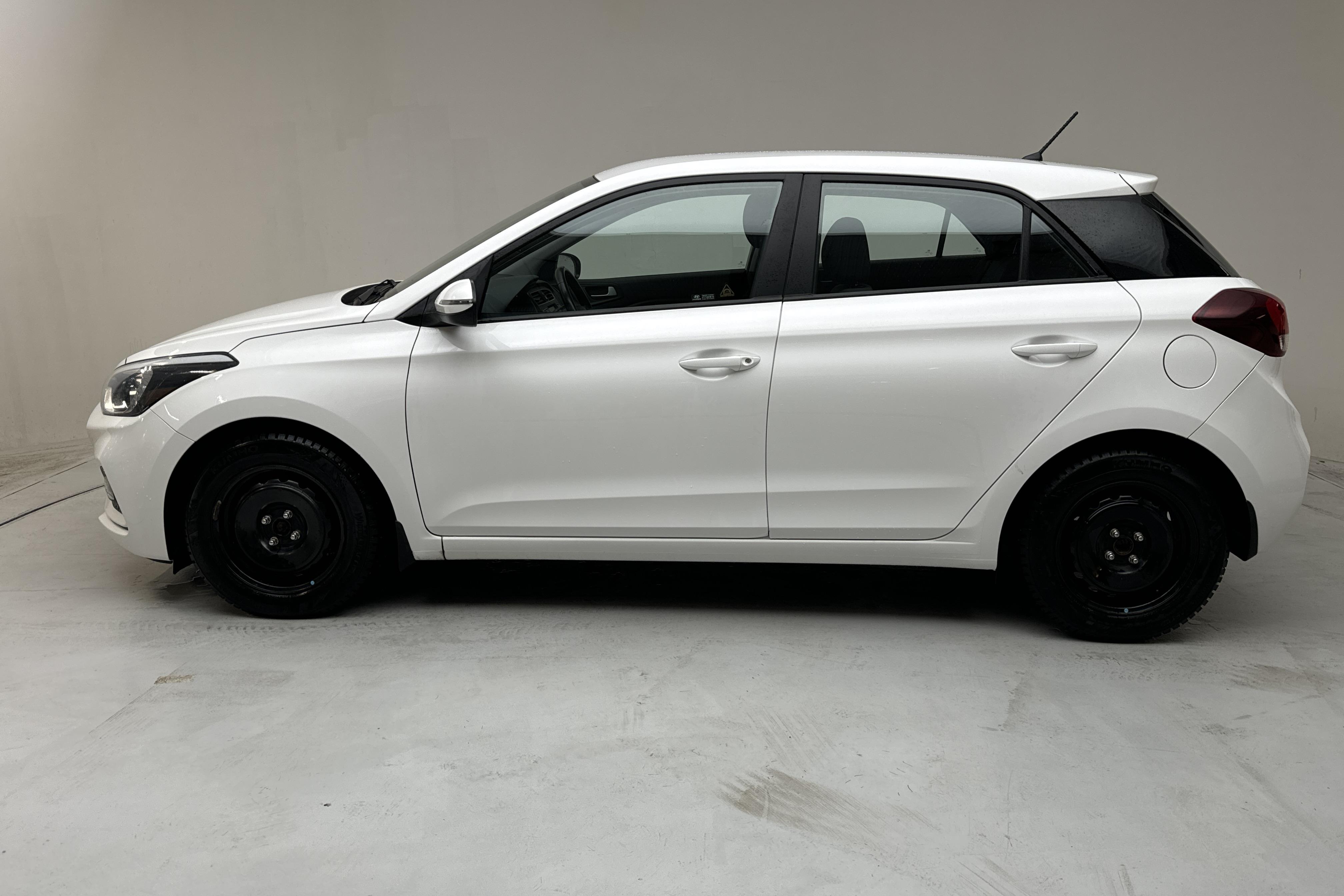 Hyundai i20 1.0 T-GDi (100hk) - 44 890 km - Automatic - white - 2020