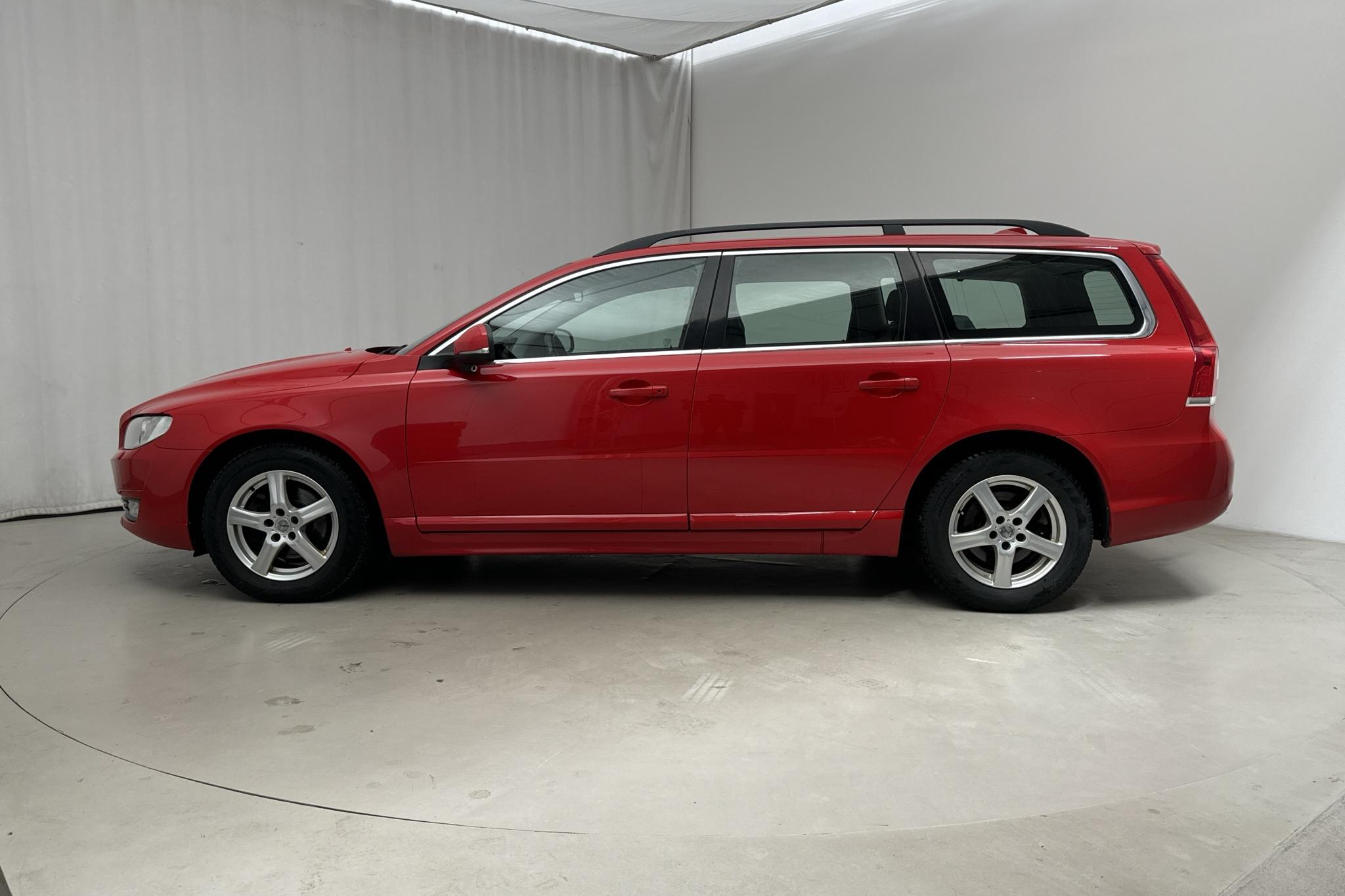 Volvo V70 II D4 (181hk) - 18 433 mil - Manuell - röd - 2016