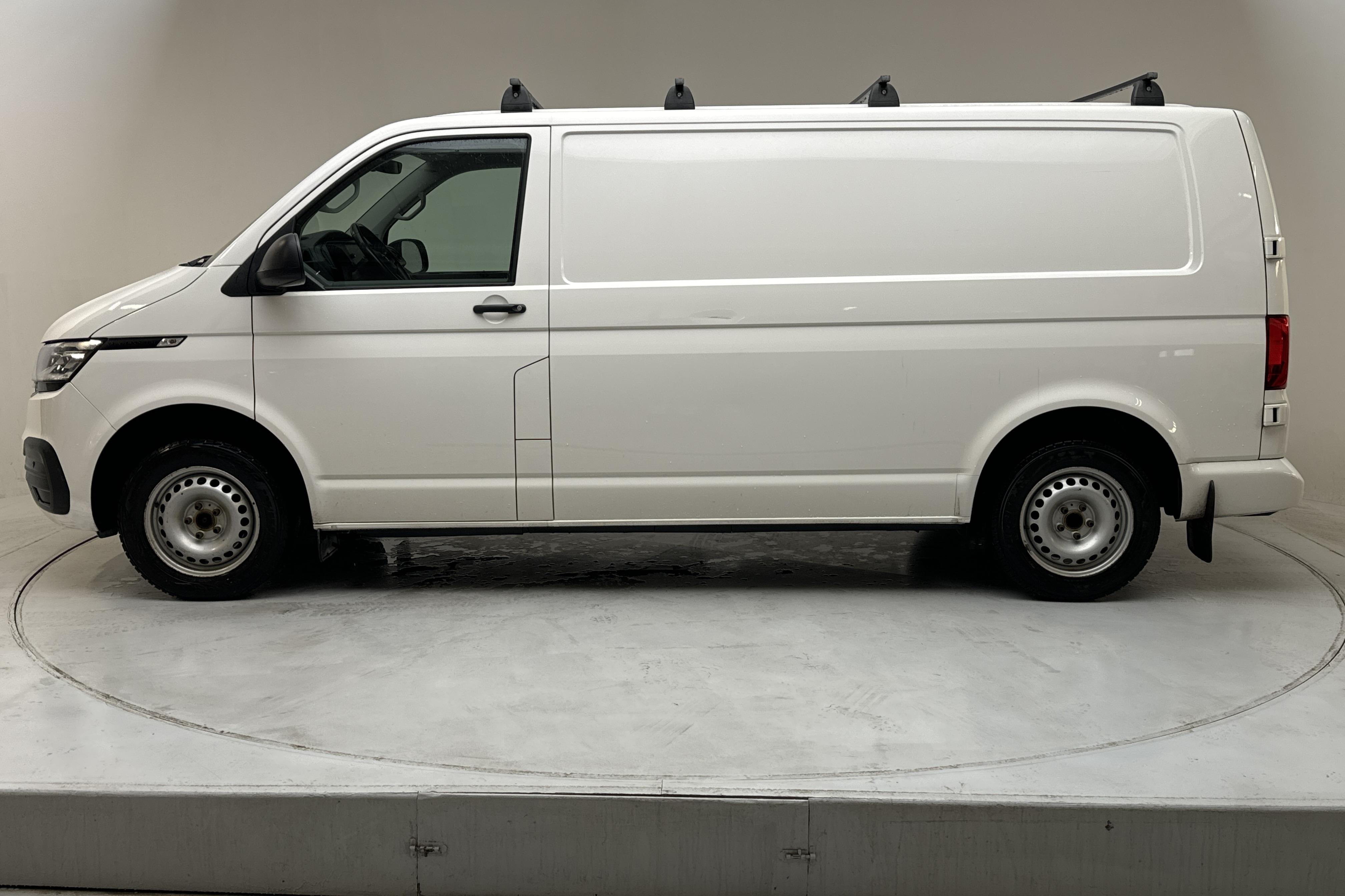 VW Transporter T6.1 Skåp TDI (110hk) - 14 906 mil - Manuell - vit - 2020