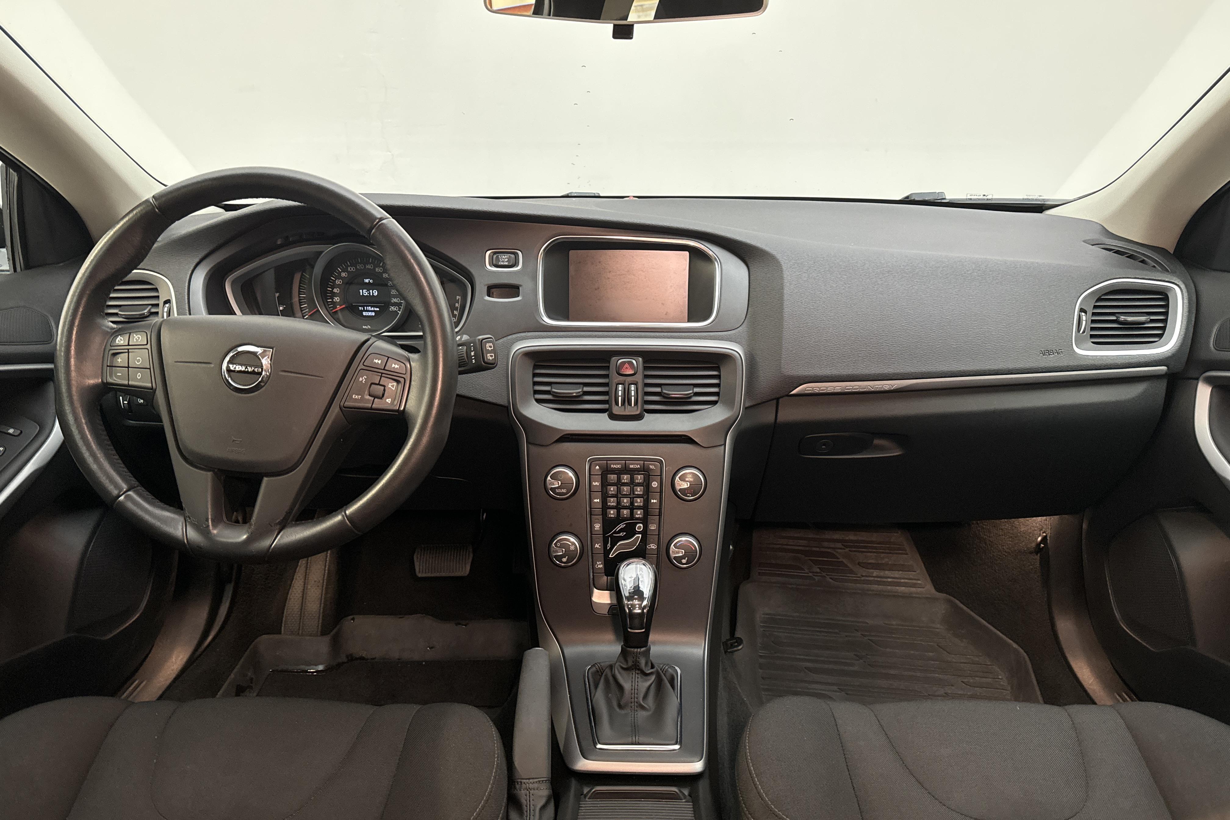 Volvo V40 Cross Country D3 (150hk) - 93 350 km - Automatyczna - szary - 2019