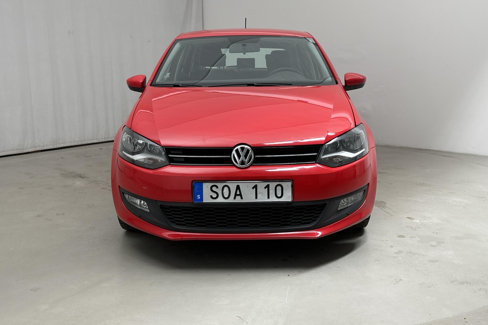 VW Polo 1.4 5dr (85hk) - 9 404 mil - Manuell - röd - 2014