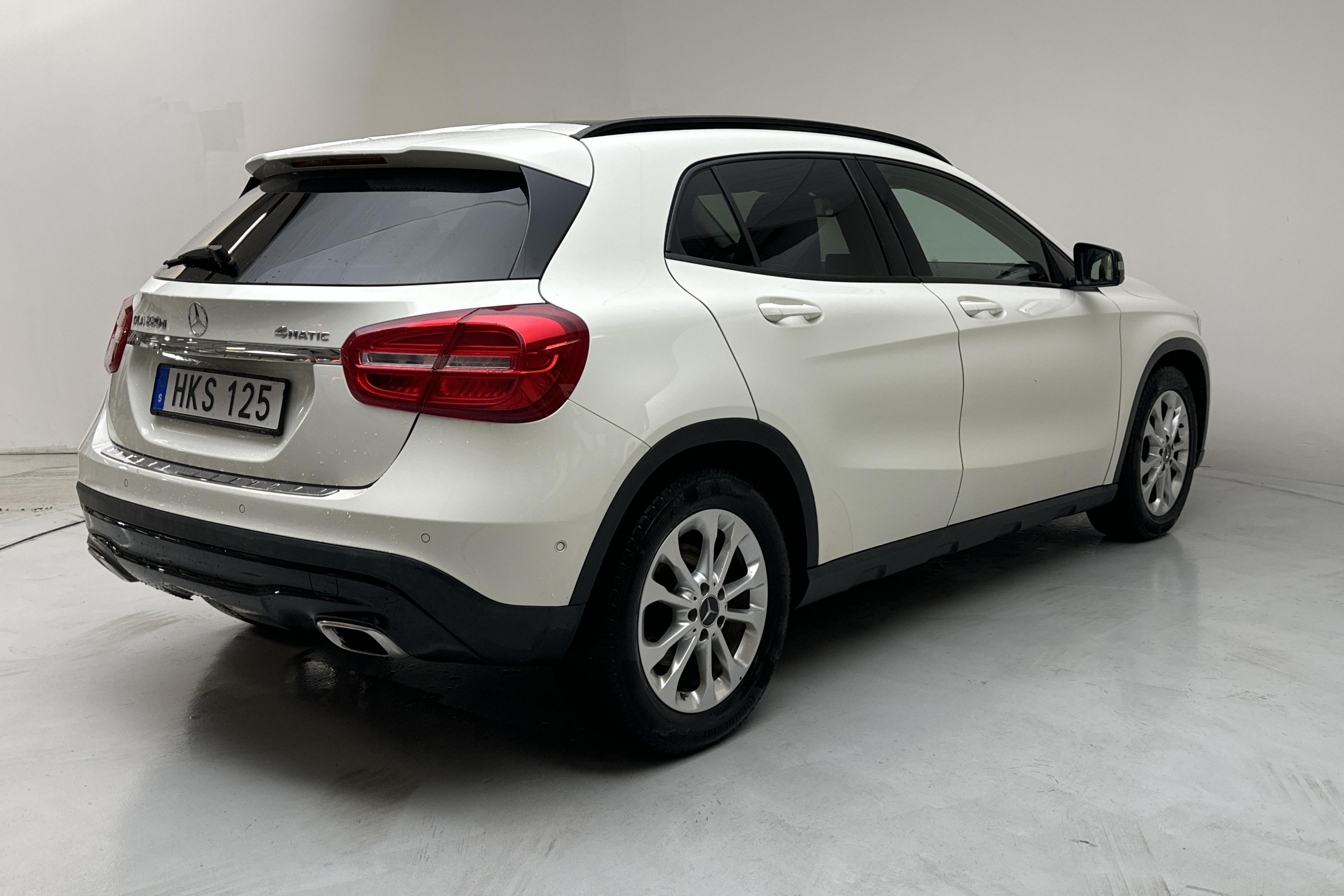 Mercedes GLA 220 d 4MATIC X156 (170hk) - 127 080 km - Automatic - white - 2016