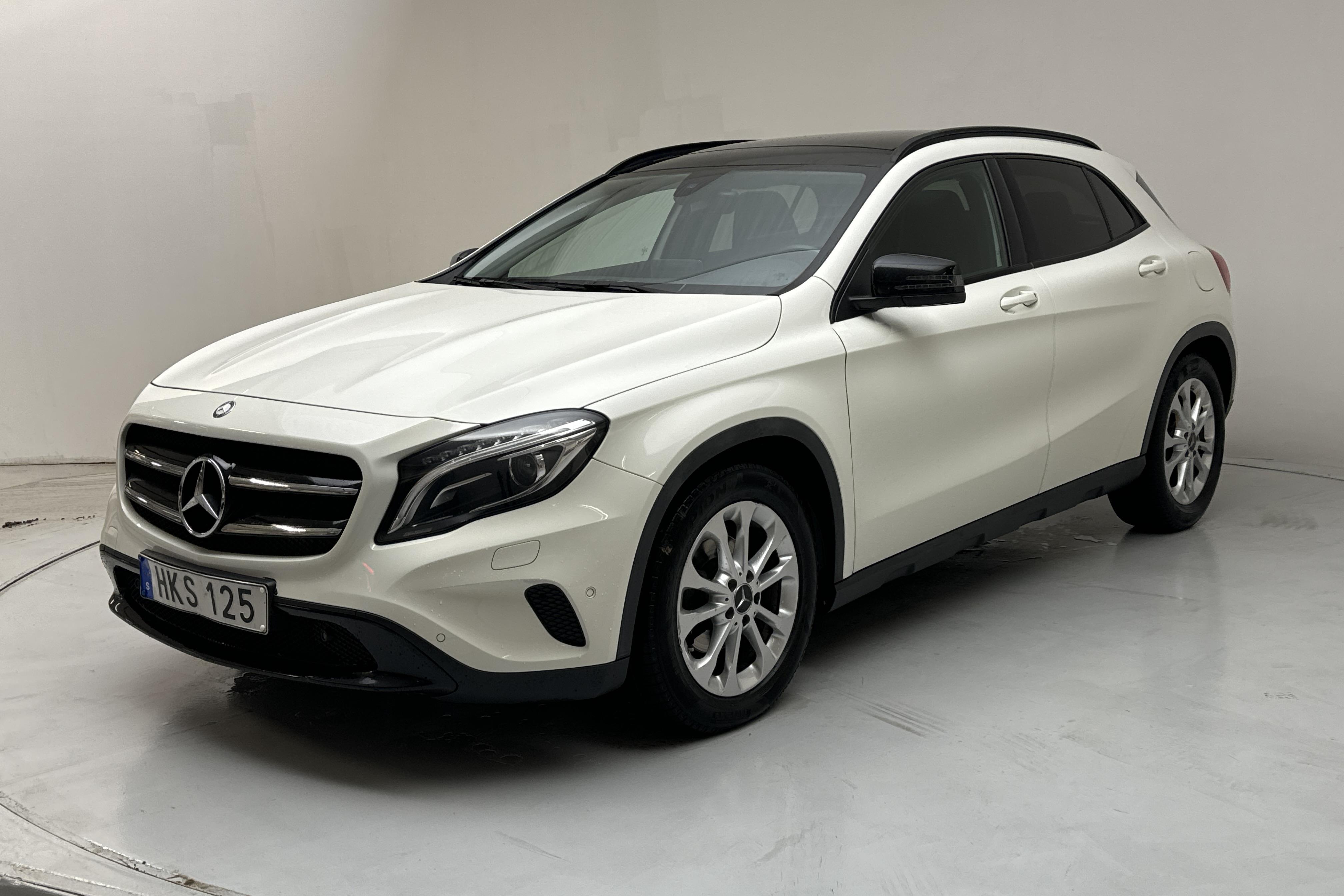 Mercedes GLA 220 d 4MATIC X156 (170hk) - 12 708 mil - Automat - vit - 2016