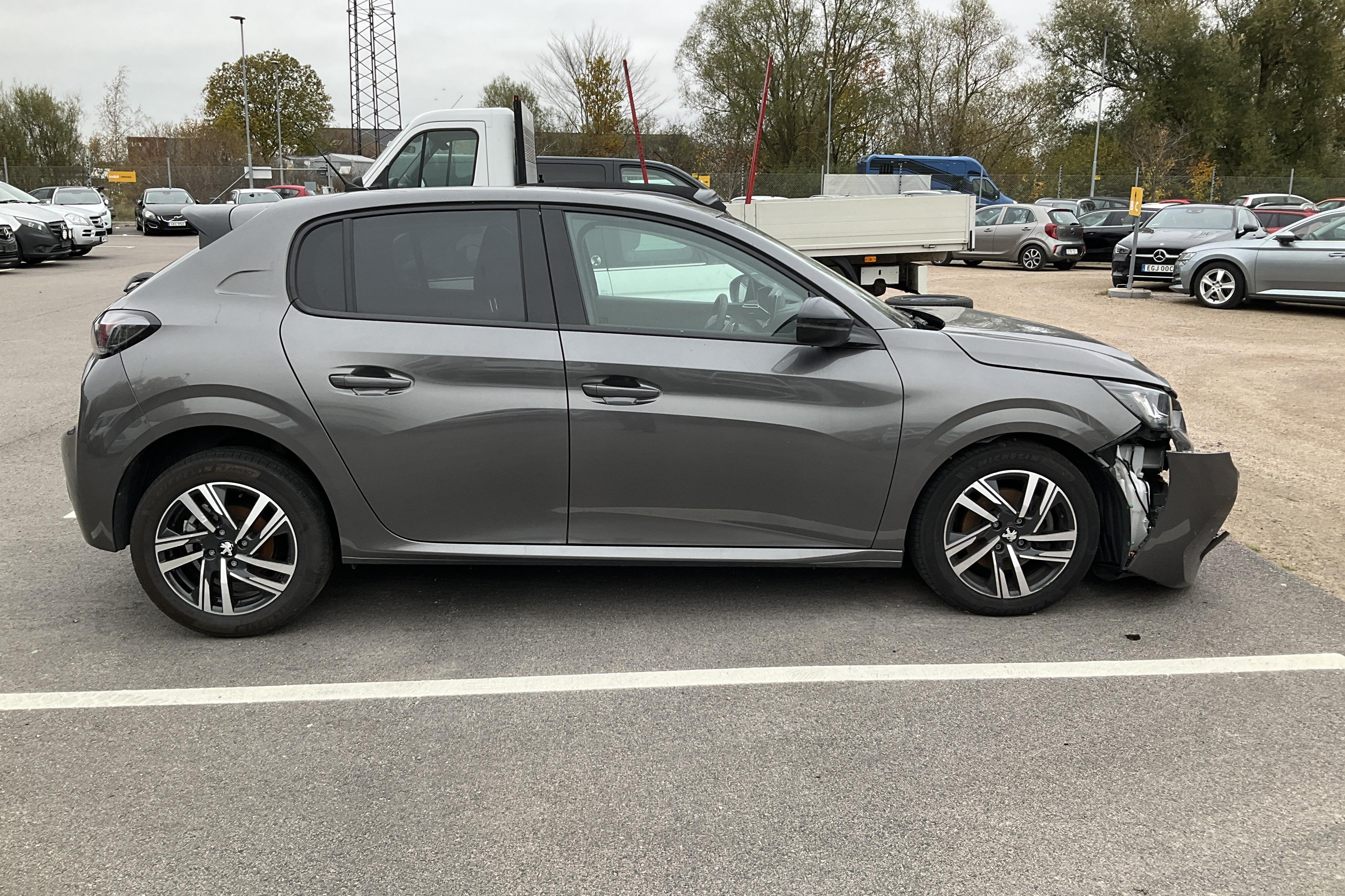 Peugeot 208 1.2 PureTech 5dr (100hk) - 0 mil - Automat - grå - 2023