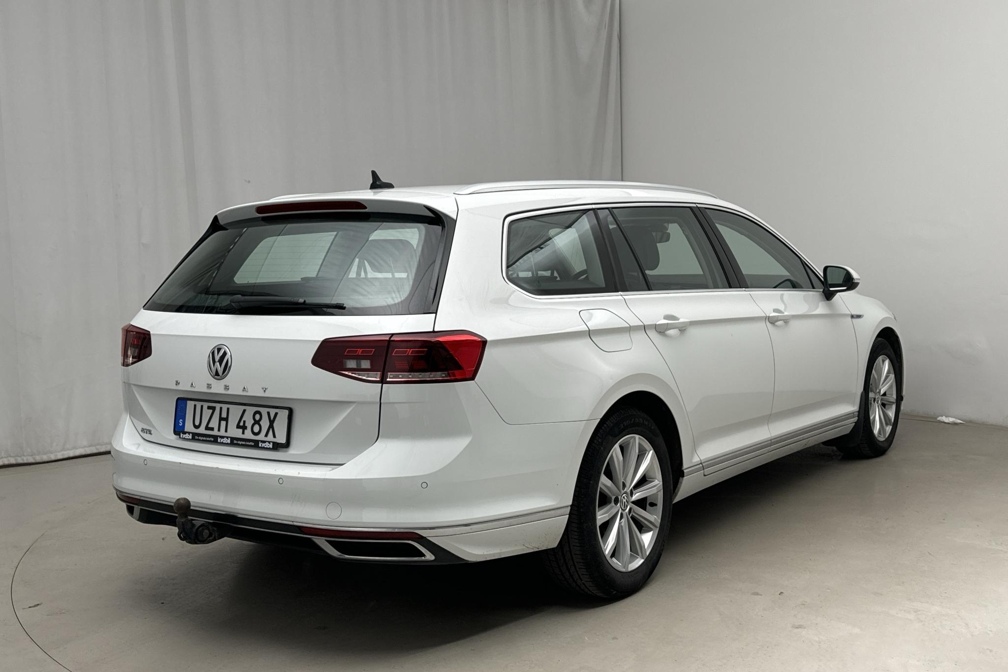 VW Passat 1.4 GTE Sportscombi (218hk) - 102 290 km - Automaatne - valge - 2020