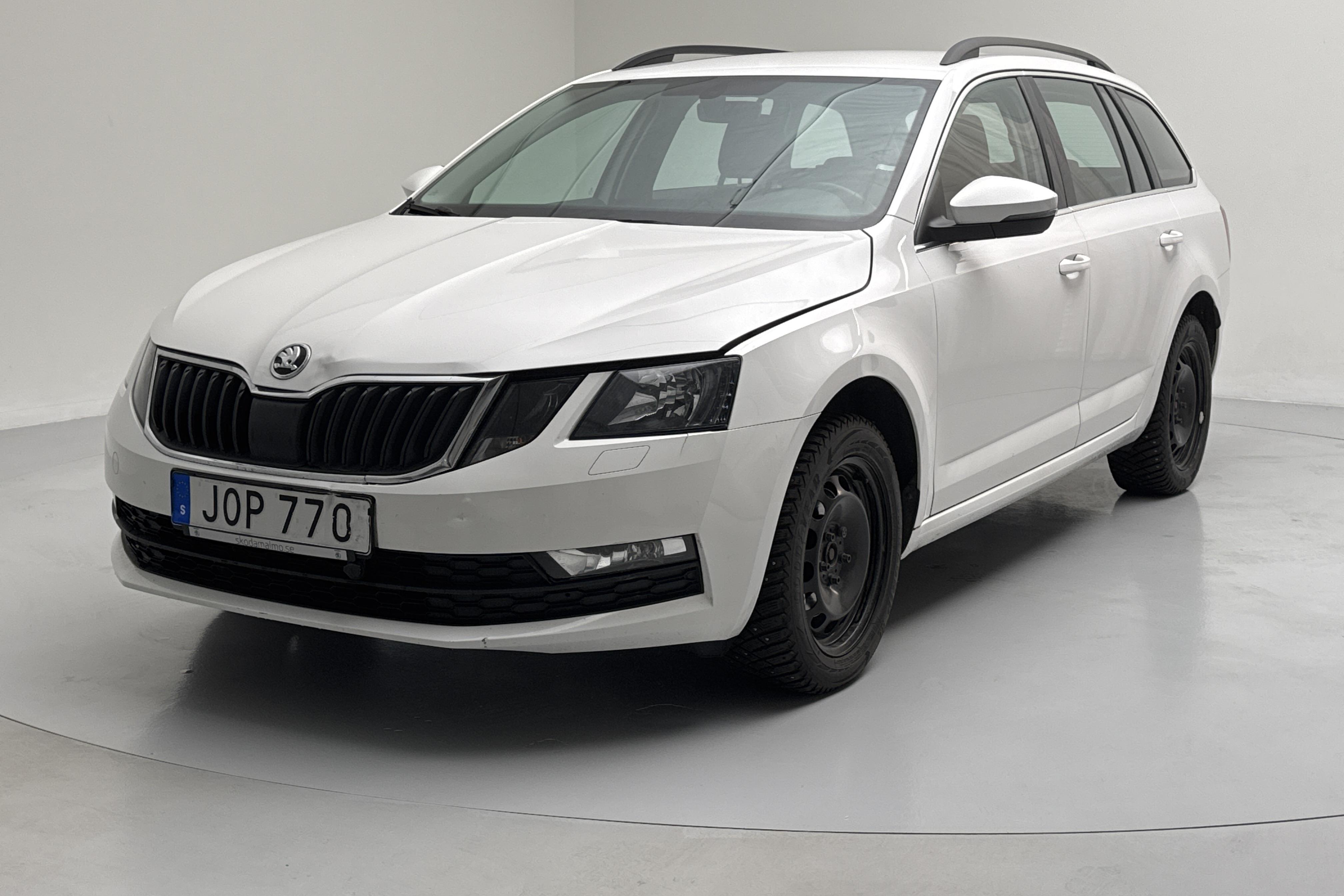 Skoda Octavia III 2.0 TDI Combi 4x4 (150hk) - 11 689 mil - Automat - vit - 2018