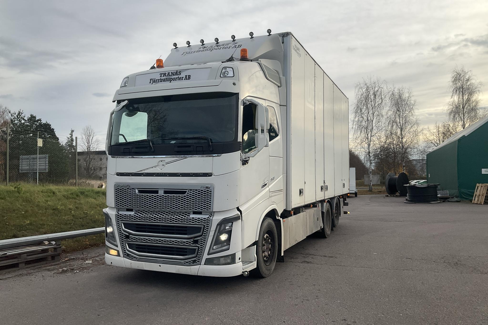 Volvo FH16 - 1 014 386 km - Automat - vit - 2013