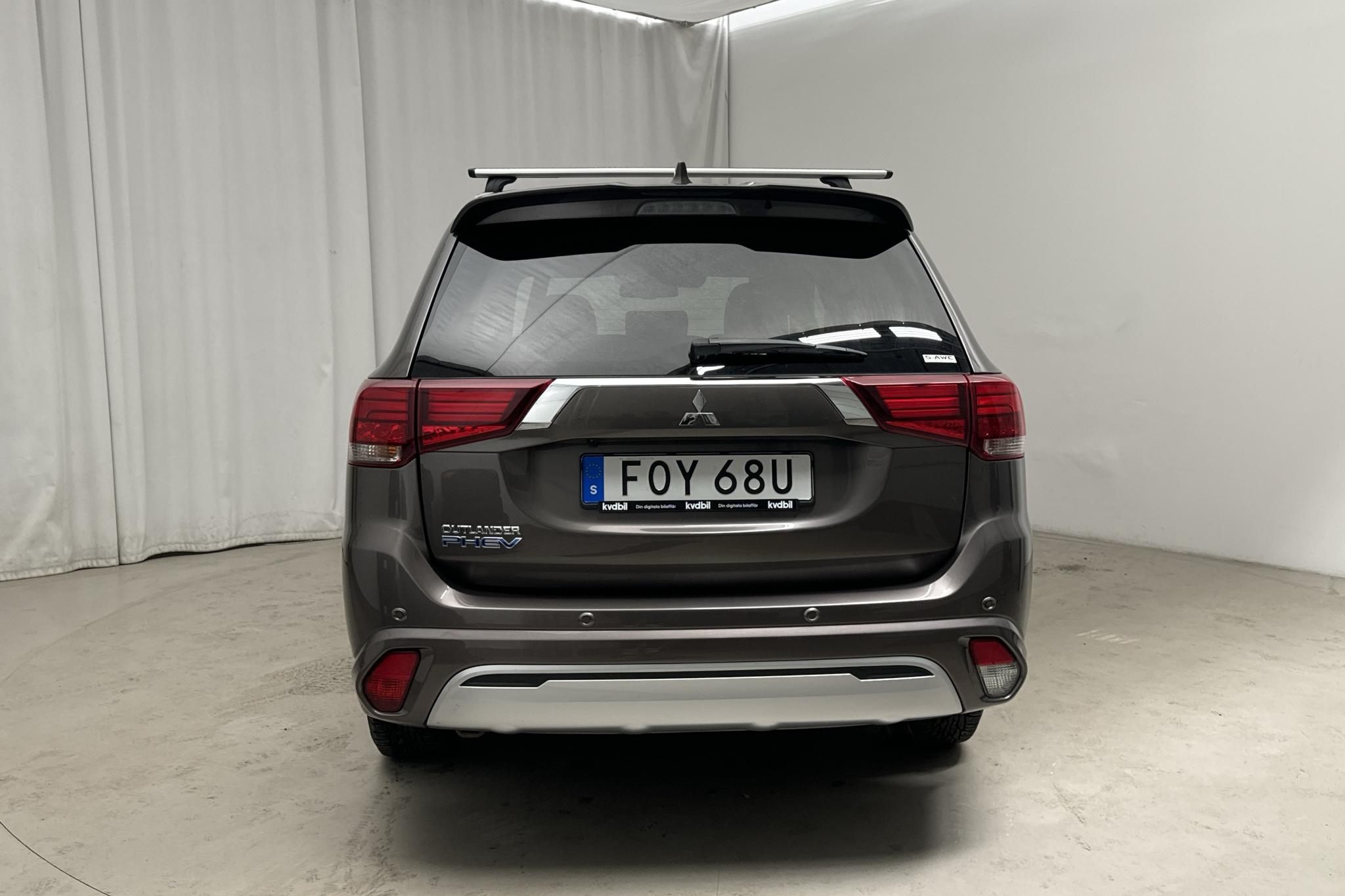 Mitsubishi Outlander 2.4 Plug-in Hybrid 4WD (136hk) - 63 730 km - Automaattinen - ruskea - 2020