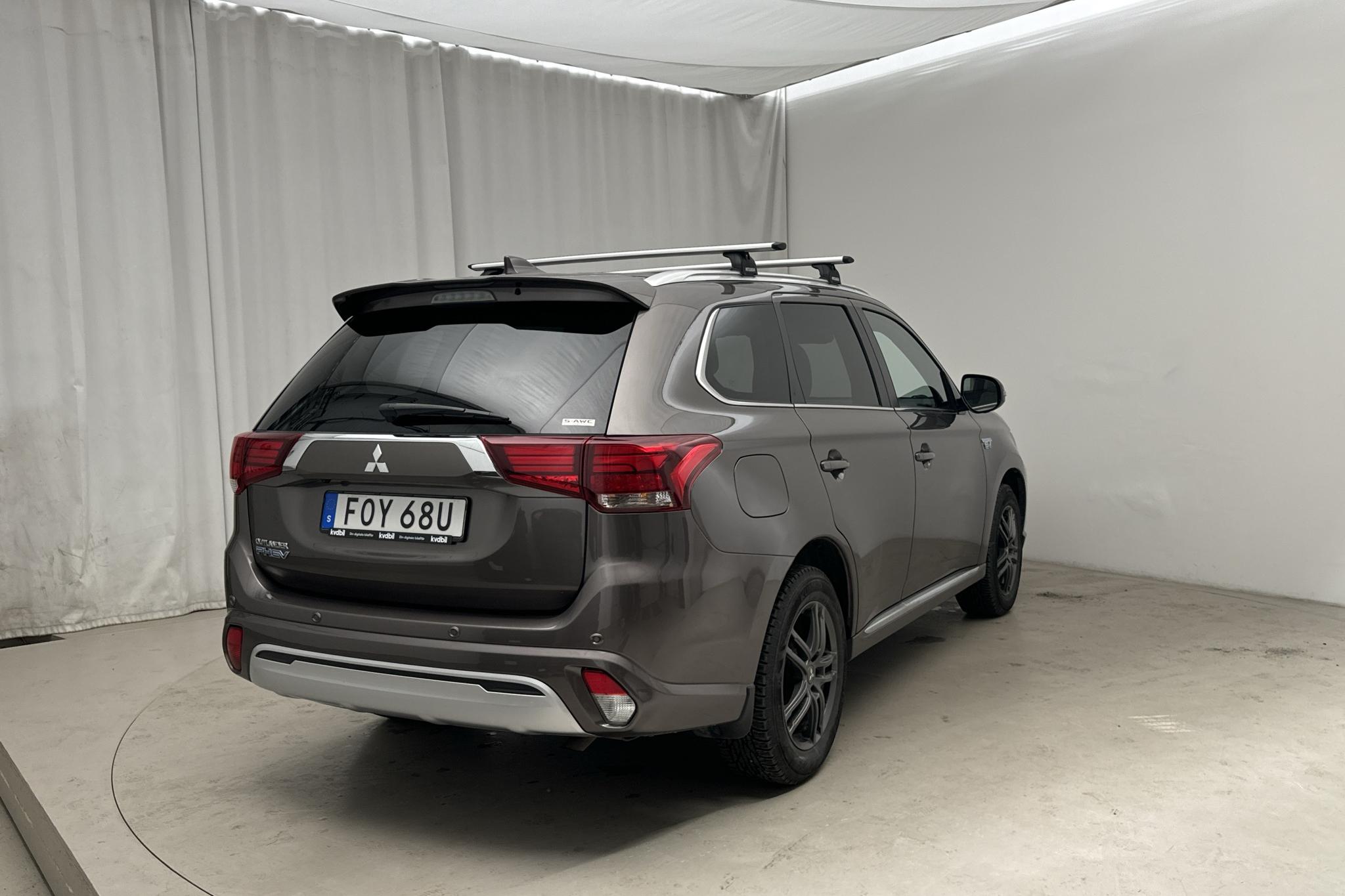 Mitsubishi Outlander 2.4 Plug-in Hybrid 4WD (136hk) - 63 730 km - Automaattinen - ruskea - 2020