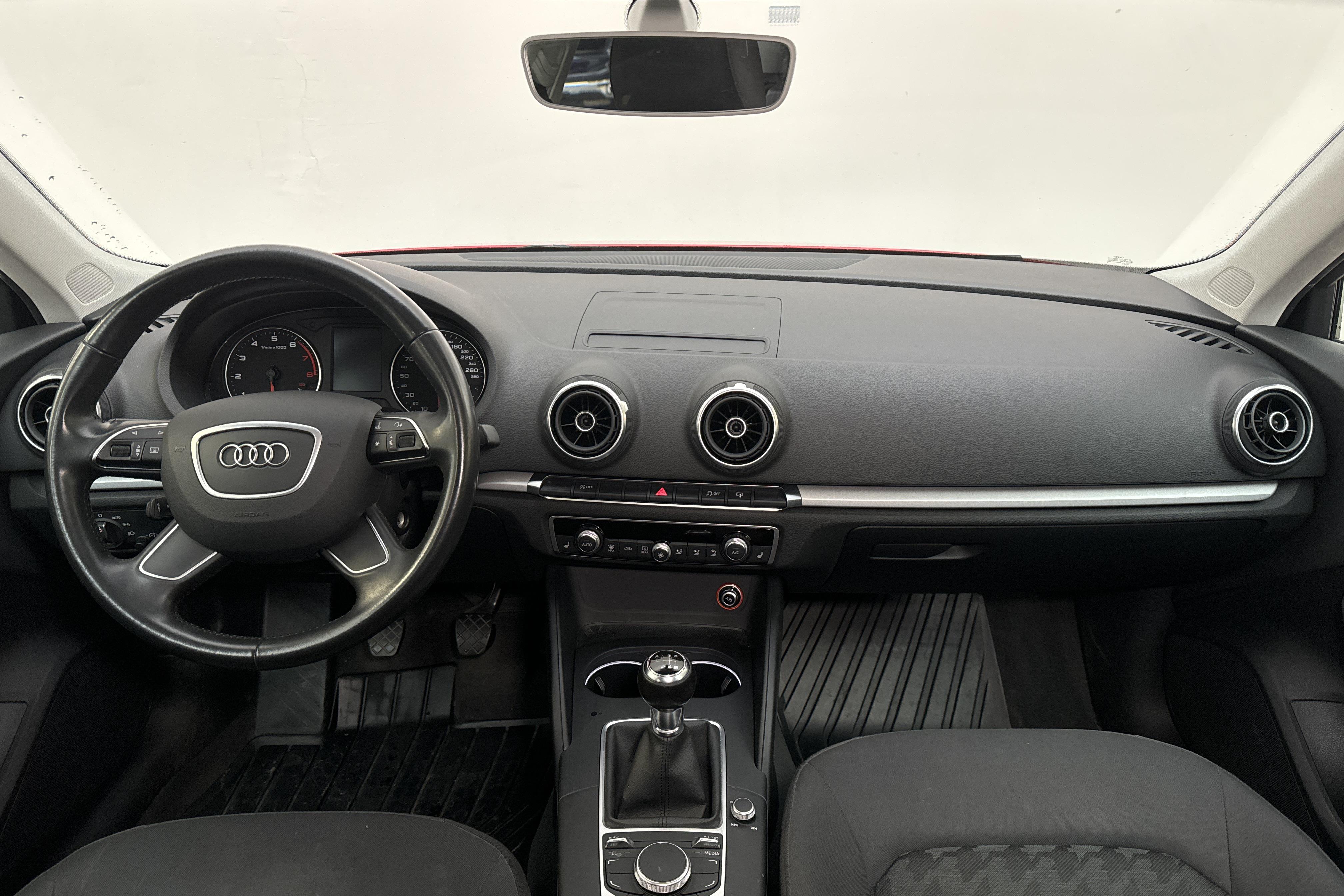 Audi A3 1.2 TFSI Sportback (110hk) - 91 730 km - Käsitsi - punane - 2016