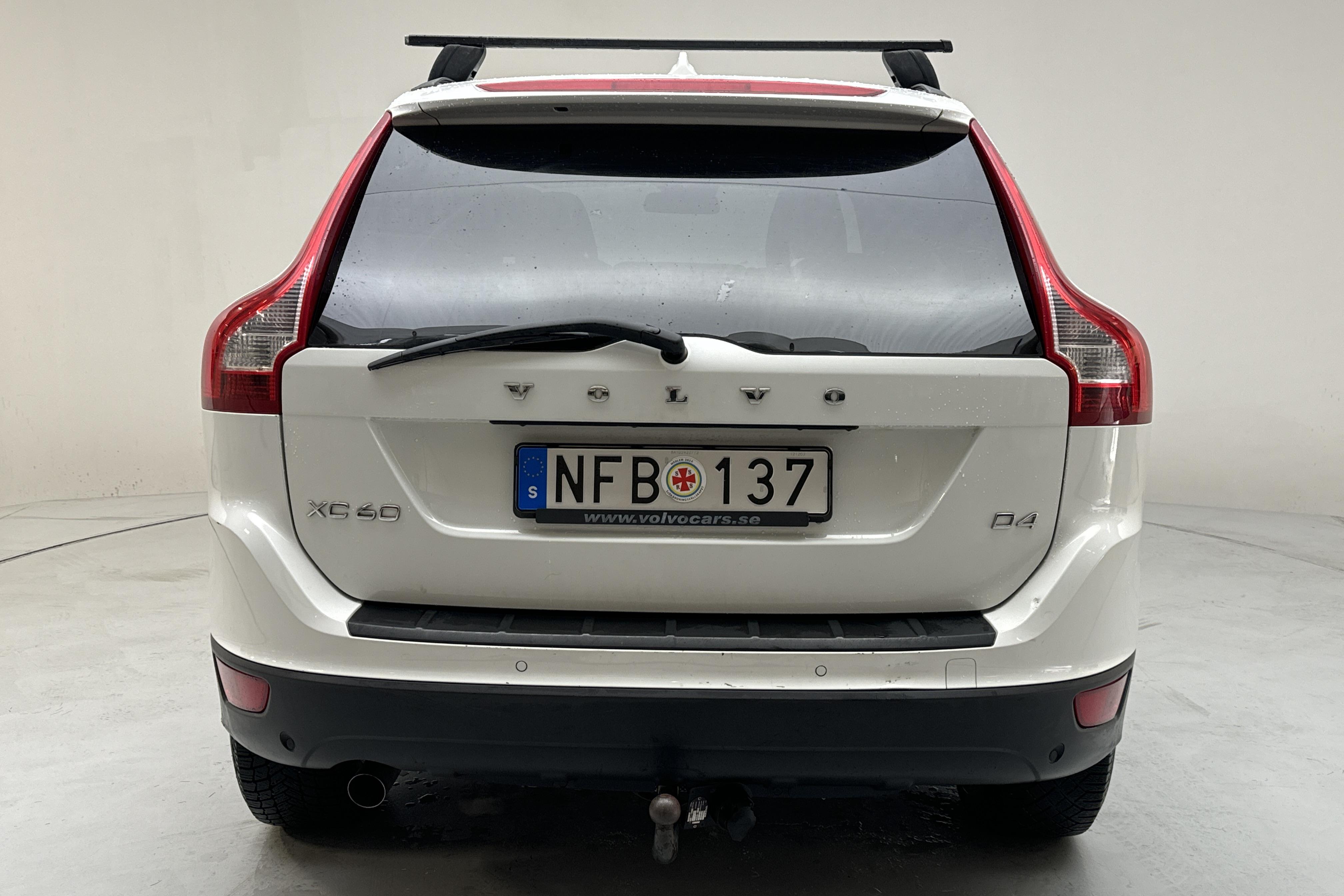 Volvo XC60 D4 2WD (163hk) - 27 013 mil - Manuell - vit - 2013