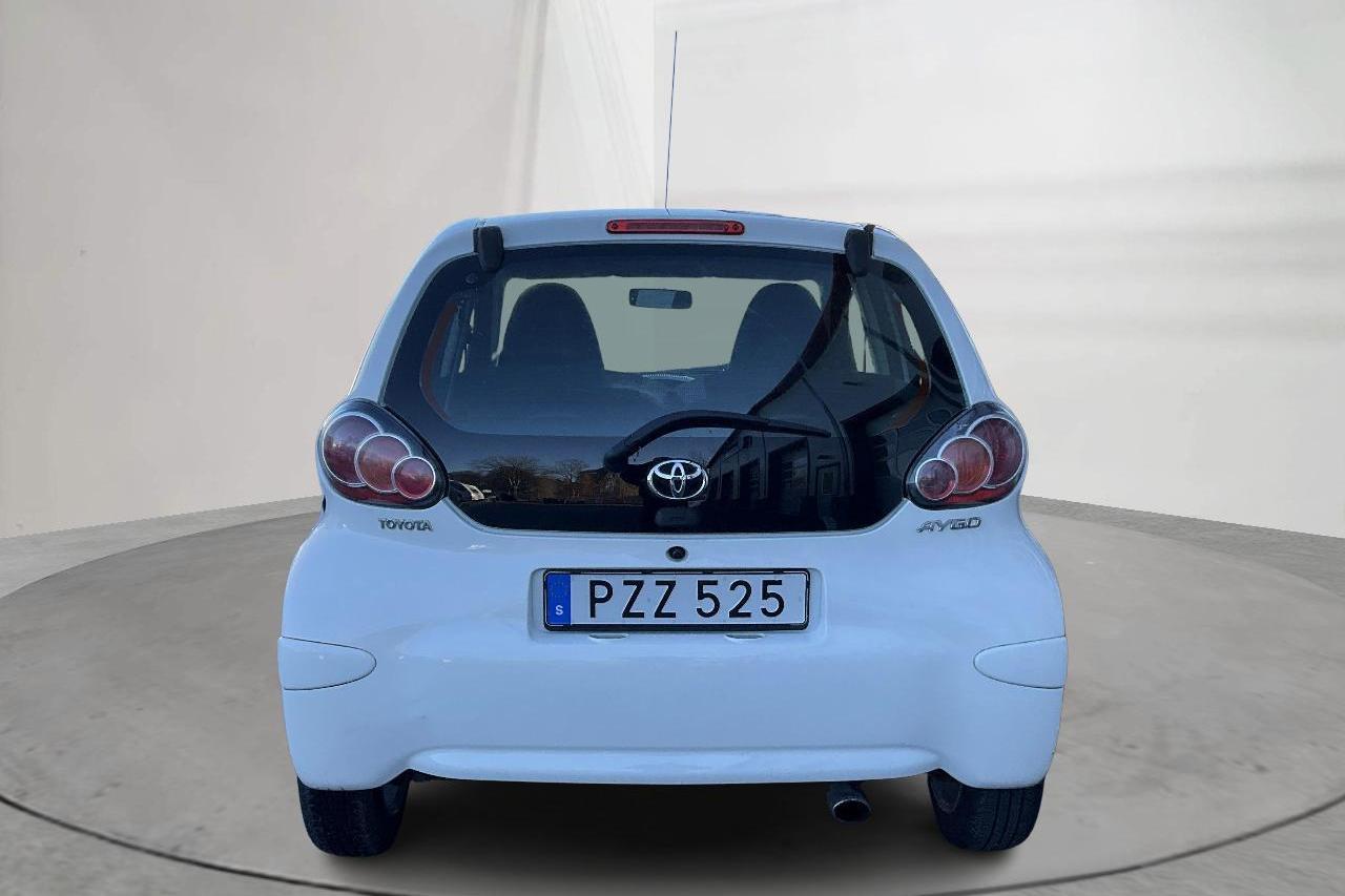 Toyota Aygo 1.0 VVT-i 5dr (68hk) - 119 210 km - Manual - white - 2014