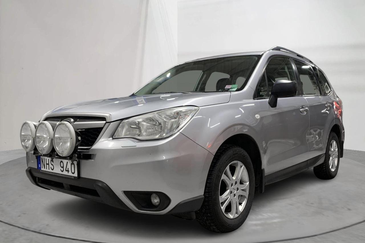 Subaru Forester 2.0D (147hk) - 295 330 km - Manualna - srebro - 2013